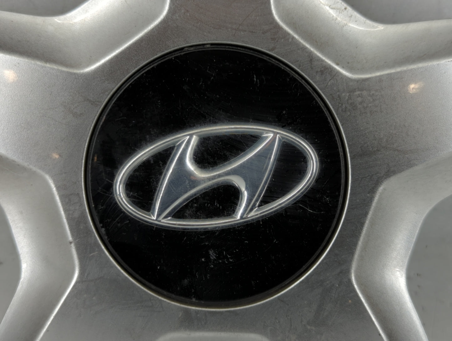 2013 Hyundai Azera Rim Wheel Center Cap - Oemusedautoparts1.com