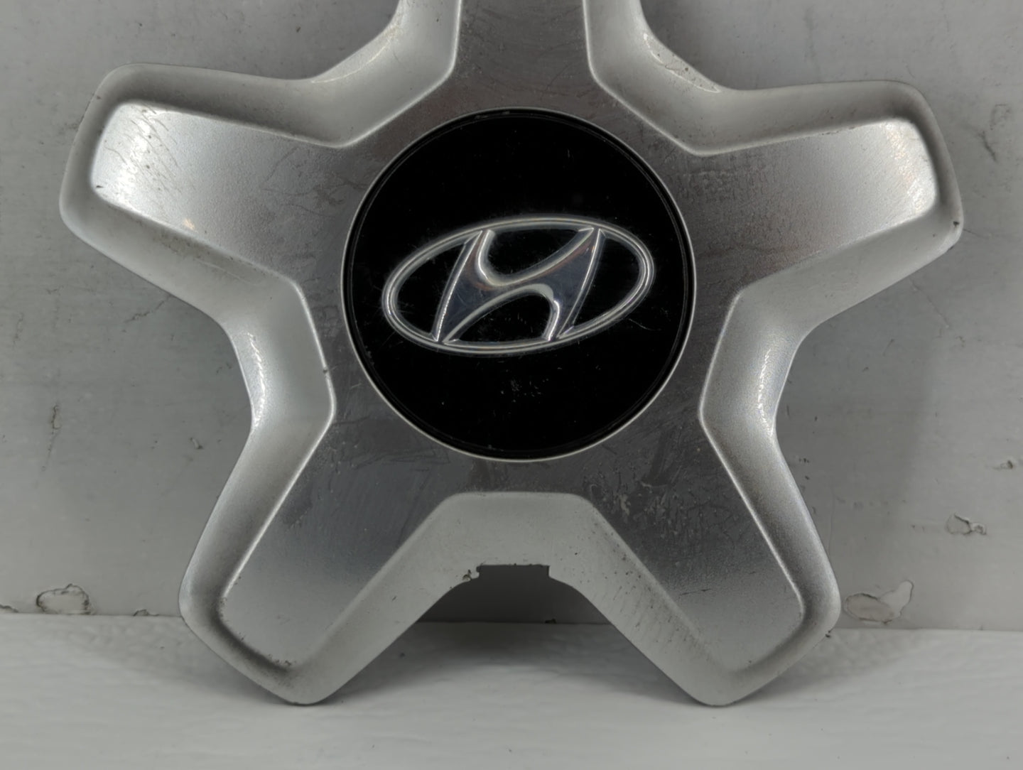 2013 Hyundai Azera Rim Wheel Center Cap - Oemusedautoparts1.com