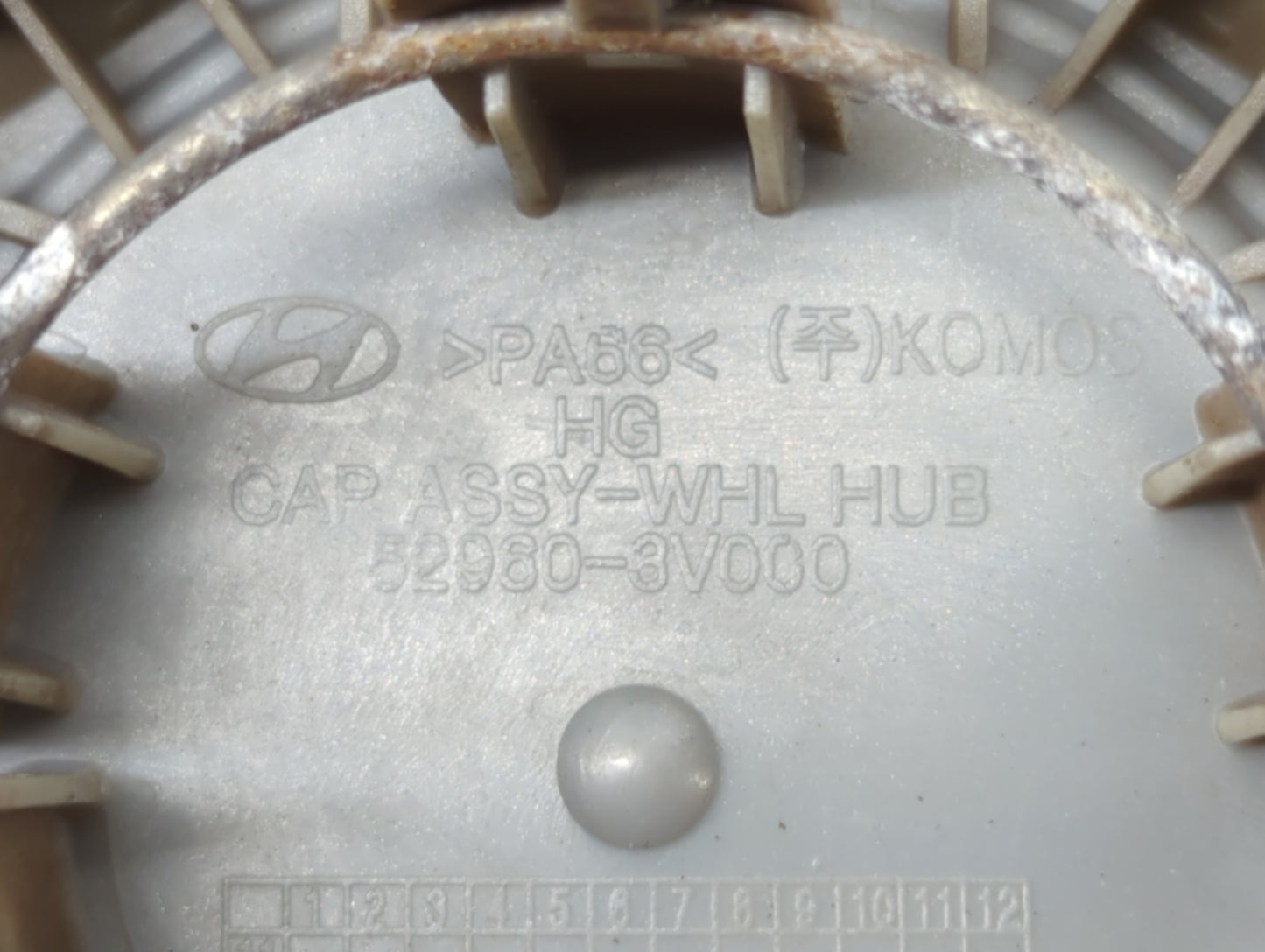 2013 Hyundai Azera Rim Wheel Center Cap - Oemusedautoparts1.com