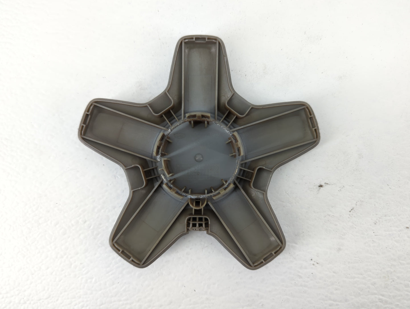 2013 Hyundai Azera Rim Wheel Center Cap - Oemusedautoparts1.com