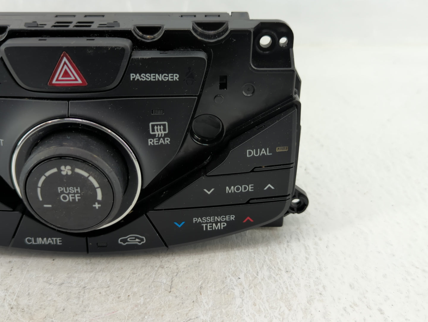 2012-2013 Hyundai Azera Climate Control Module Temperature AC/Heater Replacement P/N:97250-3V551 Fits Fits 2012 2013 OEM Use