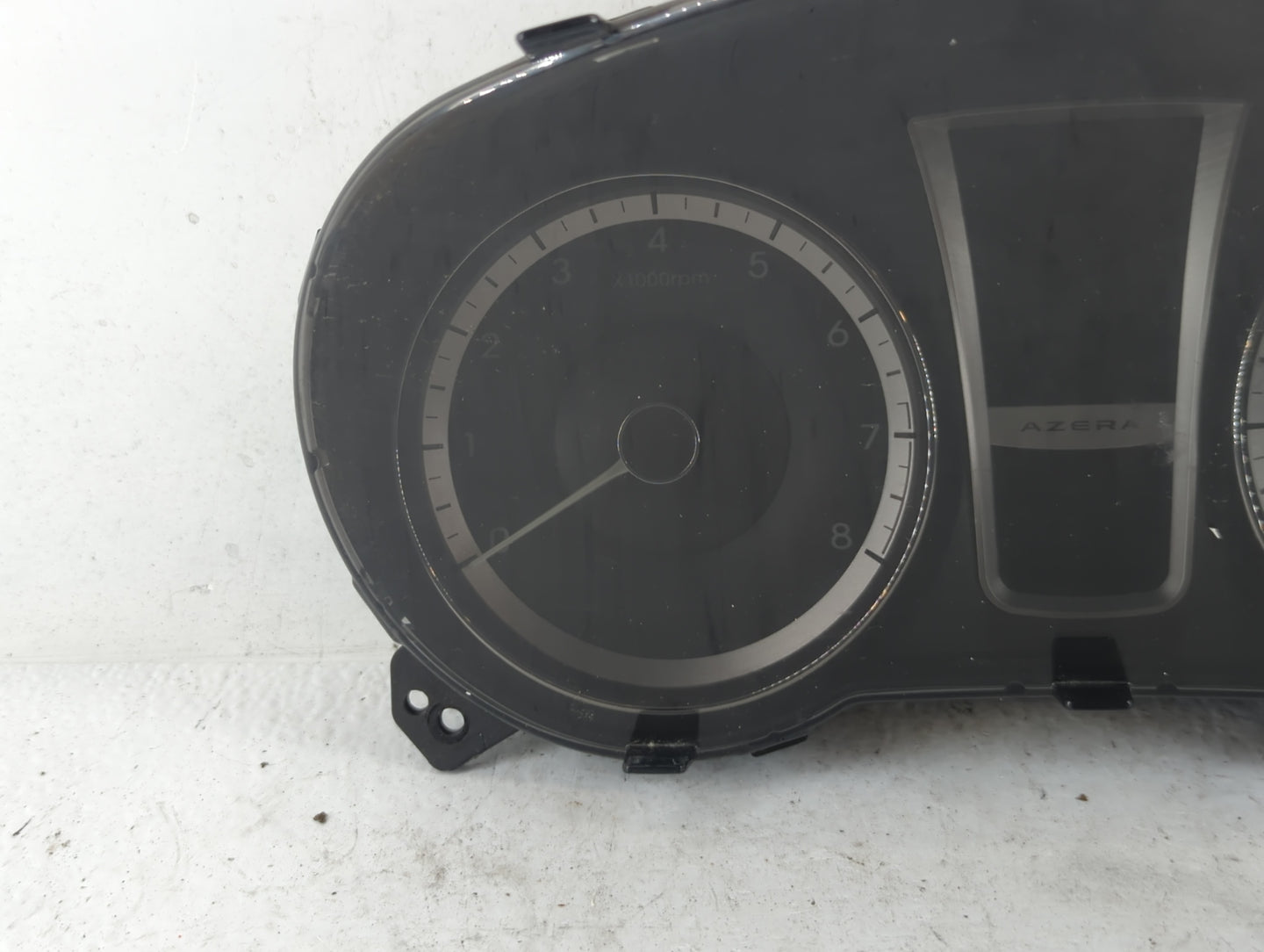 2012-2013 Hyundai Azera Instrument Cluster Speedometer Gauges P/N:94001-3V100 Fits Fits 2012 2013 OEM Used Auto Parts - Oemu