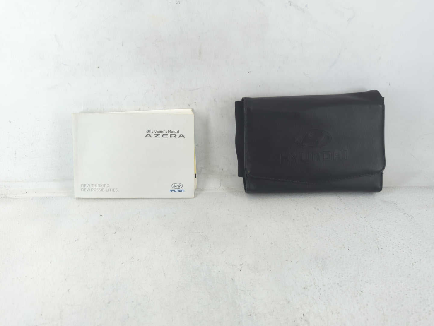 2013 Hyundai Azera Owners Manual Book Guide P/N:A3V0-EU2NC OEM Used Auto Parts - Oemusedautoparts1.com