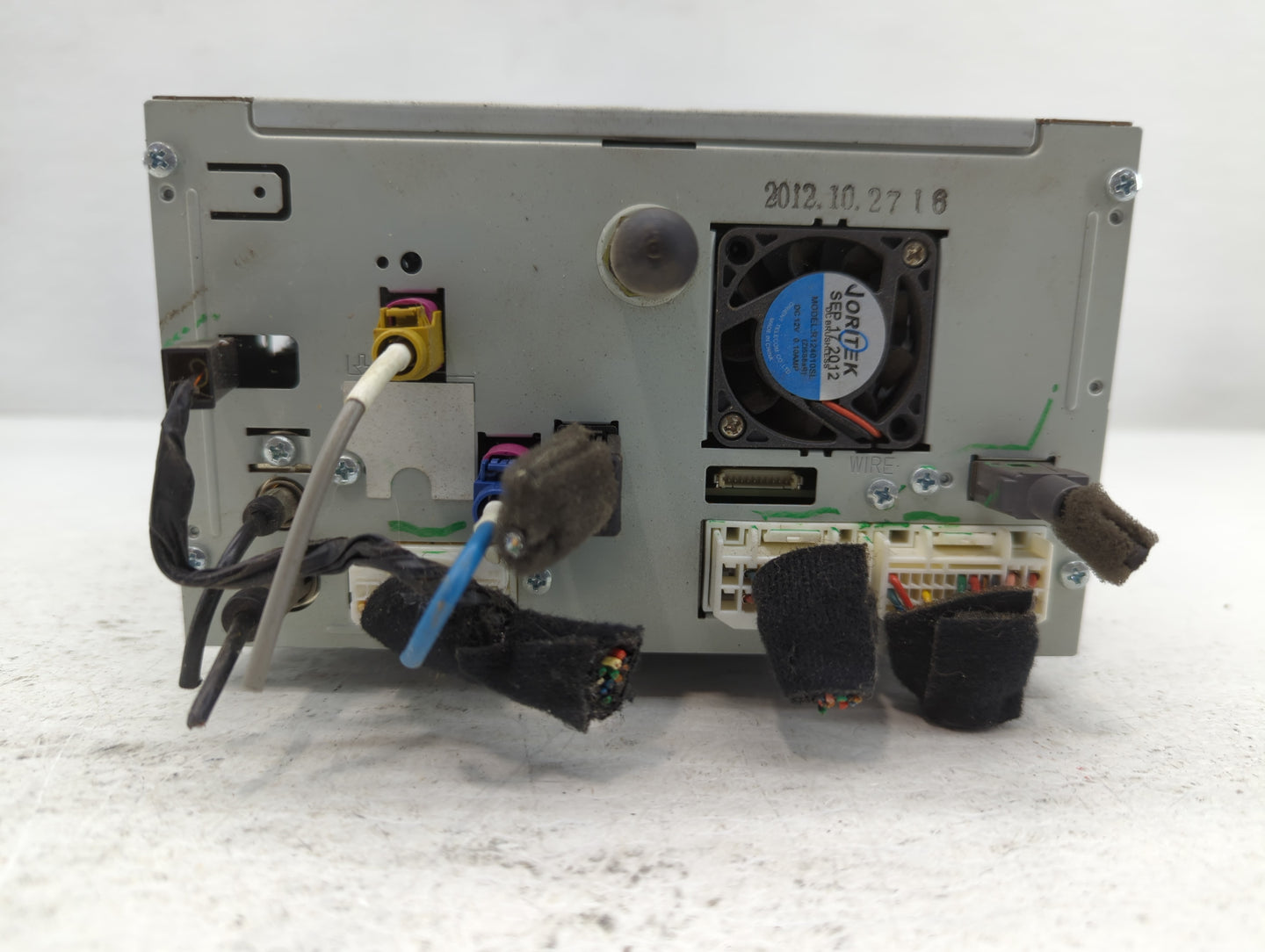 2012-2013 Hyundai Azera Radio AM FM Cd Player Receiver Replacement P/N:96560-3V4014X Fits Fits 2012 2013 OEM Used Auto Parts