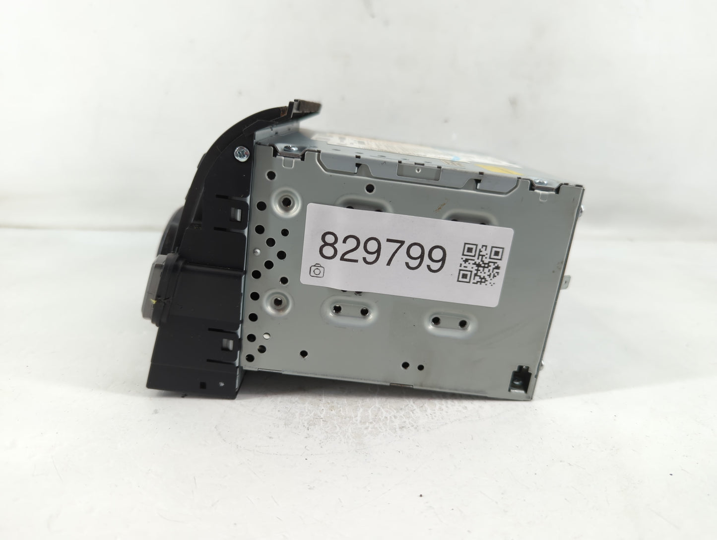 2012-2013 Hyundai Azera Radio AM FM Cd Player Receiver Replacement P/N:96560-3V4014X Fits Fits 2012 2013 OEM Used Auto Parts
