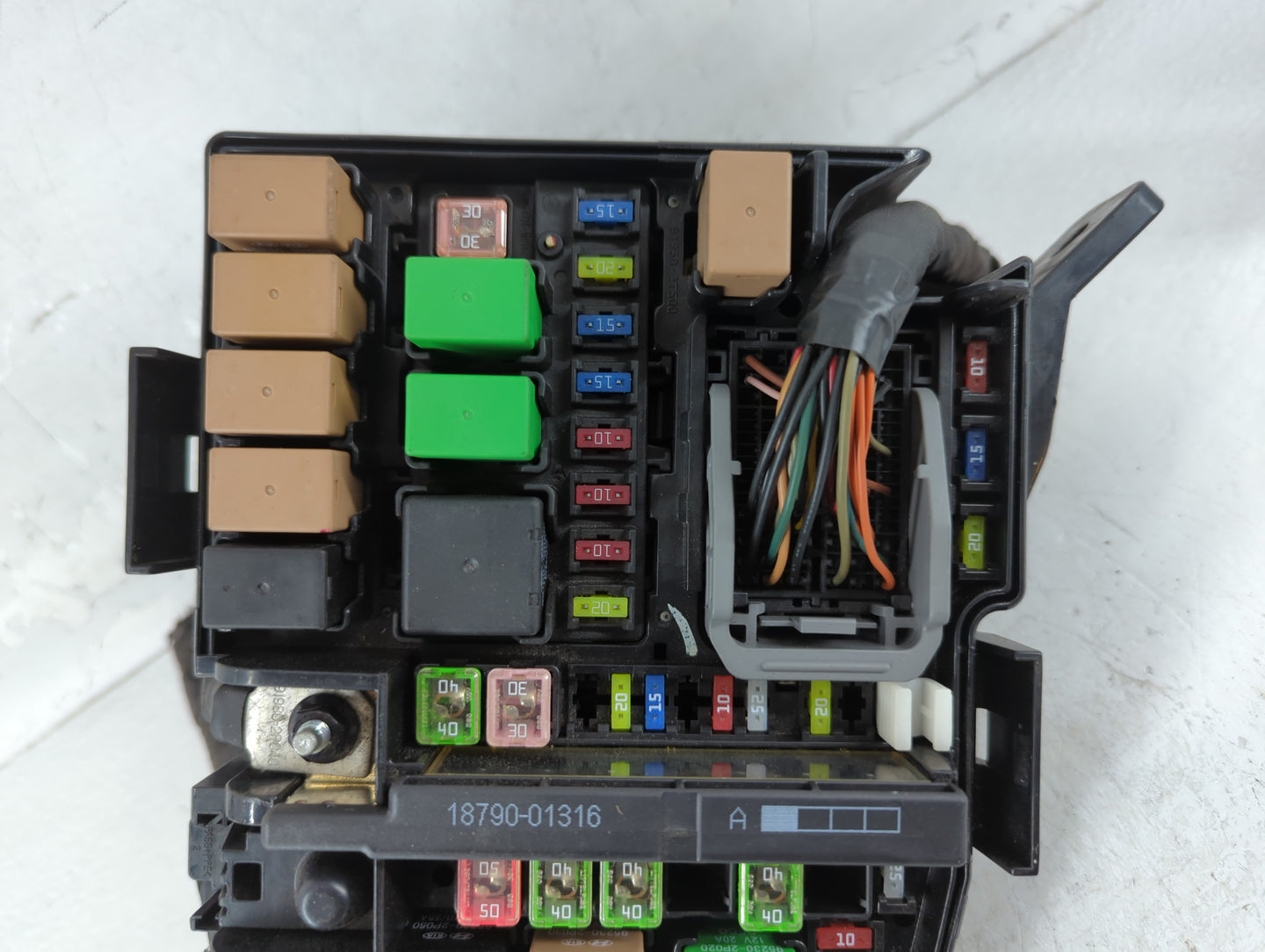 2012-2013 Hyundai Azera Fusebox Fuse Box Panel Relay Module P/N:1305240420 91206 3V041 Fits Fits 2012 2013 OEM Used Auto Par