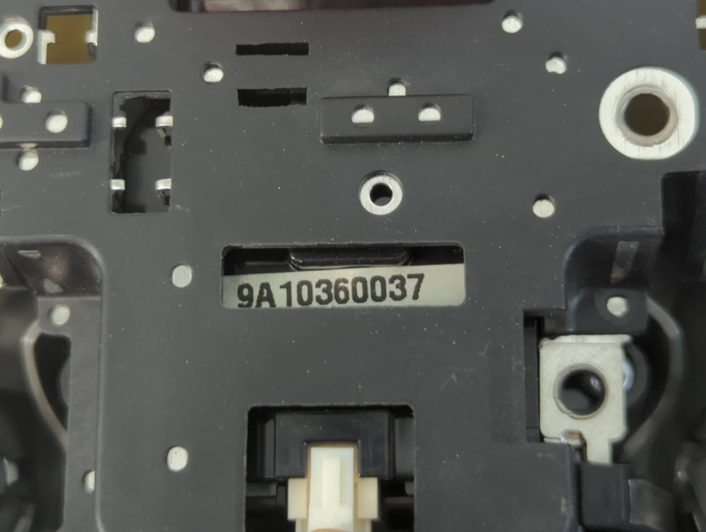 2012-2014 Hyundai Azera Overhead Roof Console 918828 - Oemusedautoparts1.com