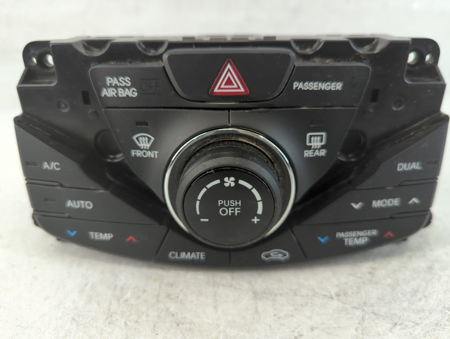 2012-2013 Hyundai Azera Climate Control Module Temperature AC/Heater Replacement P/N:97250-3V551 Fits Fits 2012 2013 OEM Use