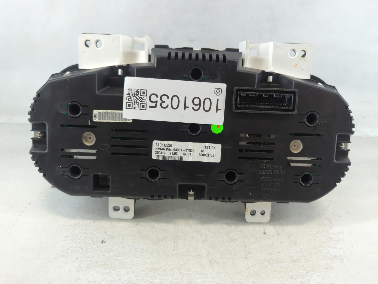 2013 Hyundai Elantra Instrument Cluster Speedometer Gauges P/N:94001-3Y520 Fits OEM Used Auto Parts - Oemusedautoparts1.com