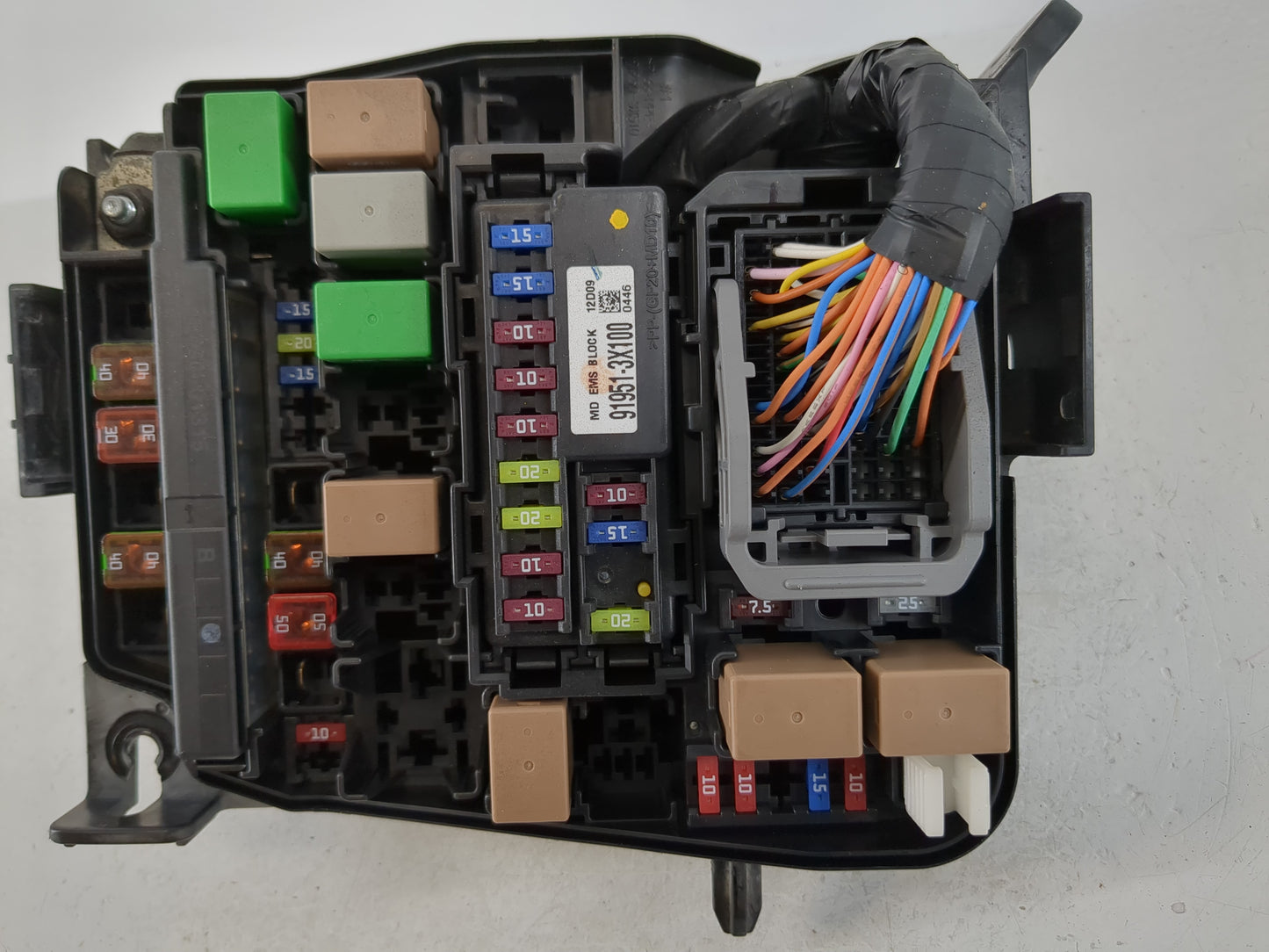 2011-2013 Hyundai Elantra Fusebox Fuse Box Panel Relay Module P/N:91205 3X214 Fits Fits 2011 2012 2013 OEM Used Auto Parts -