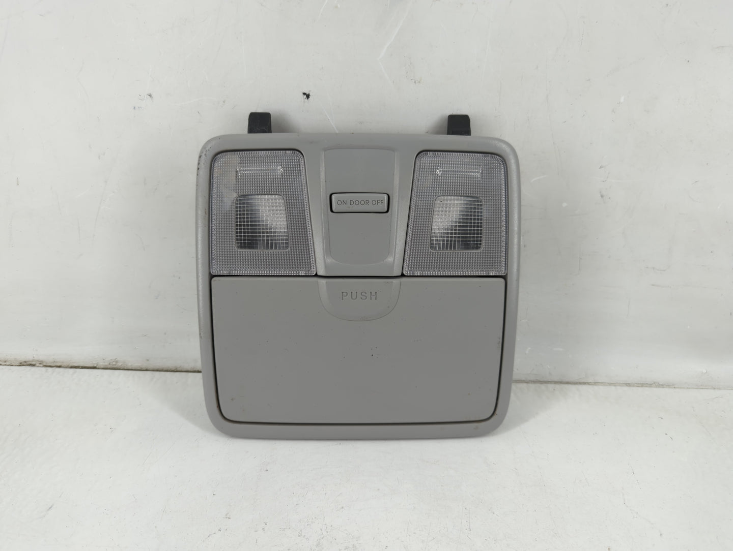 2013 Hyundai Elantra Overhead Roof Console - Oemusedautoparts1.com