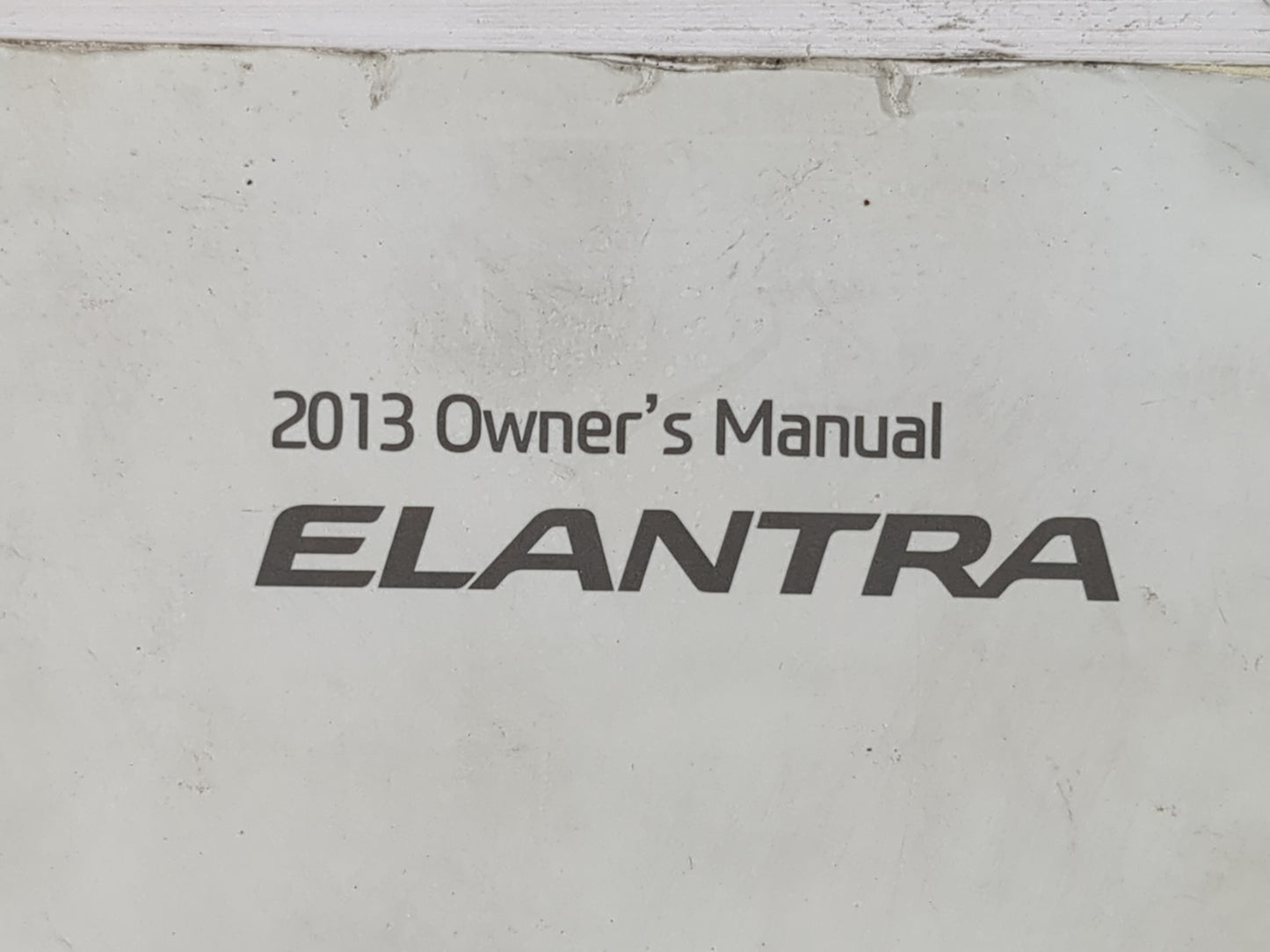 2013 Hyundai Elantra Owners Manual Book Guide P/N:A3Y0-EU31F OEM Used Auto Parts - Oemusedautoparts1.com