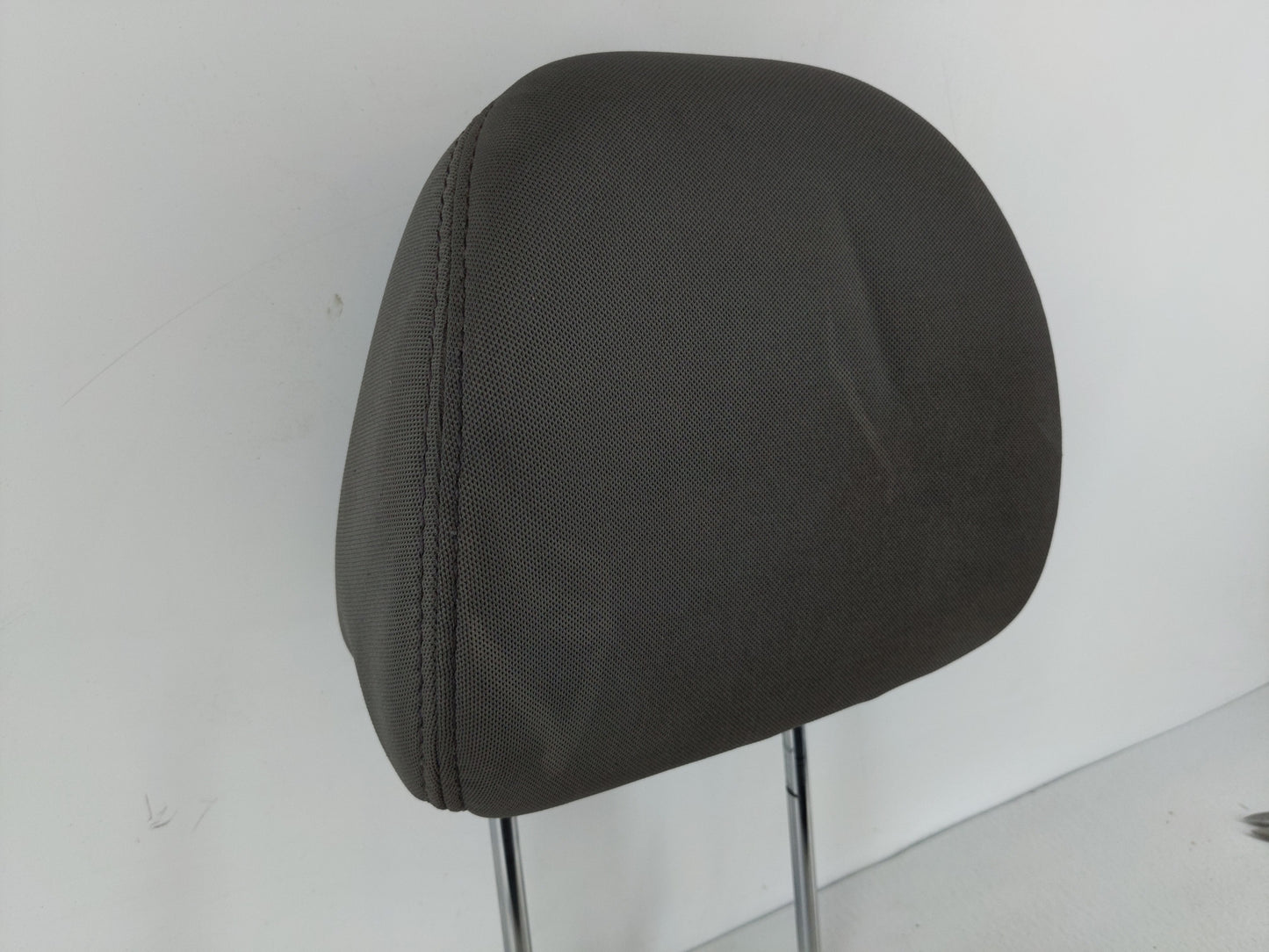 2013-2015 Hyundai Elantra Headrest Head Rest Front Driver Passenger Seat Fits Fits 2013 2014 2015 OEM Used Auto Parts - Oemu