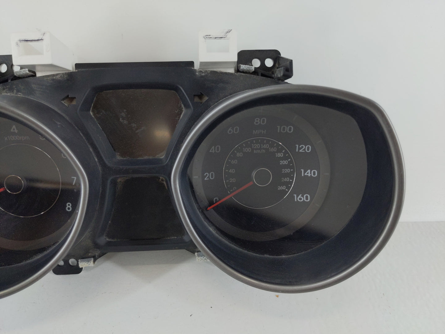 2013 Hyundai Elantra Instrument Cluster Speedometer Gauges P/N:94001-3Y520 Fits OEM Used Auto Parts - Oemusedautoparts1.com