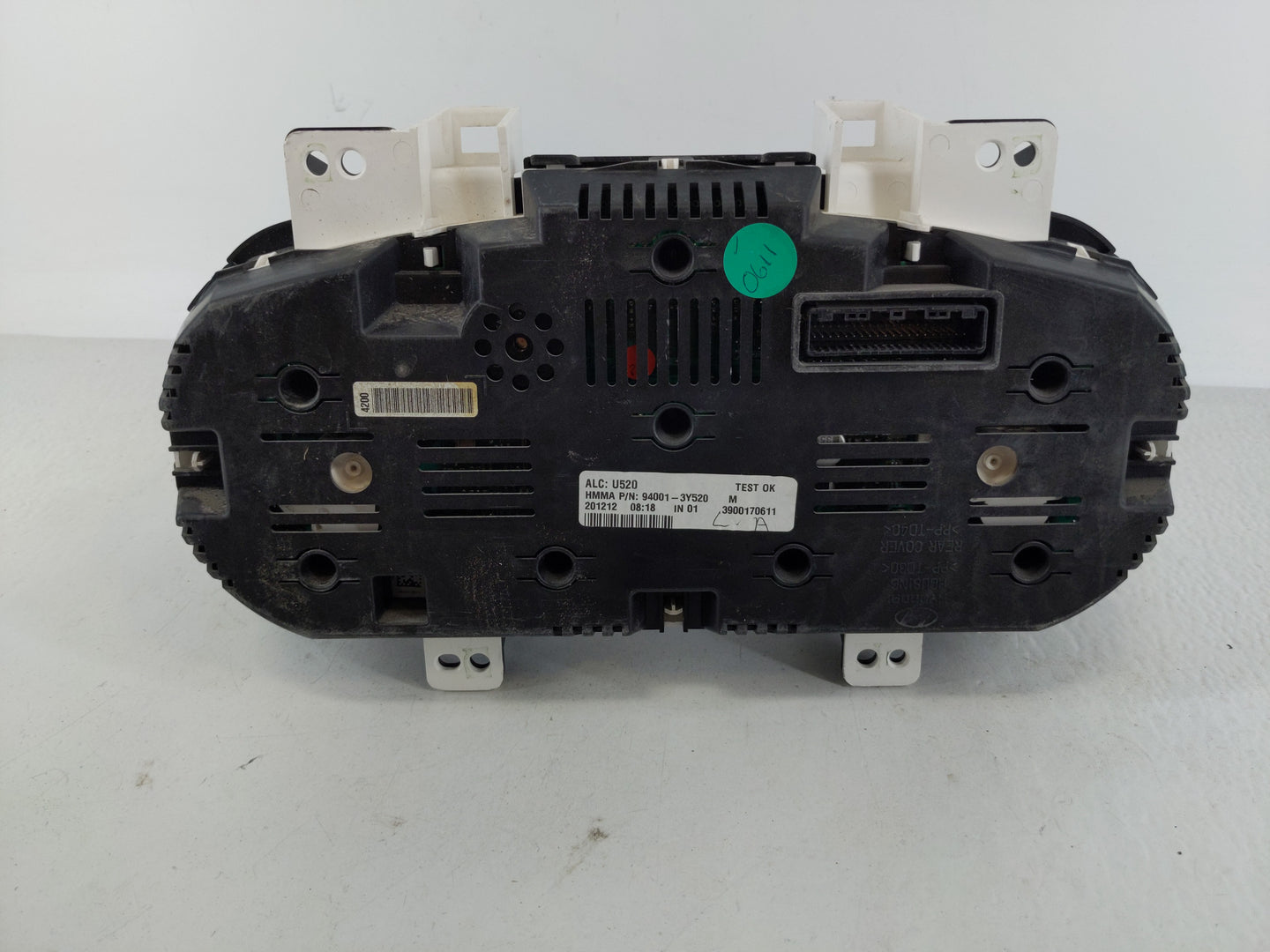 2013 Hyundai Elantra Instrument Cluster Speedometer Gauges P/N:94001-3Y520 Fits OEM Used Auto Parts - Oemusedautoparts1.com