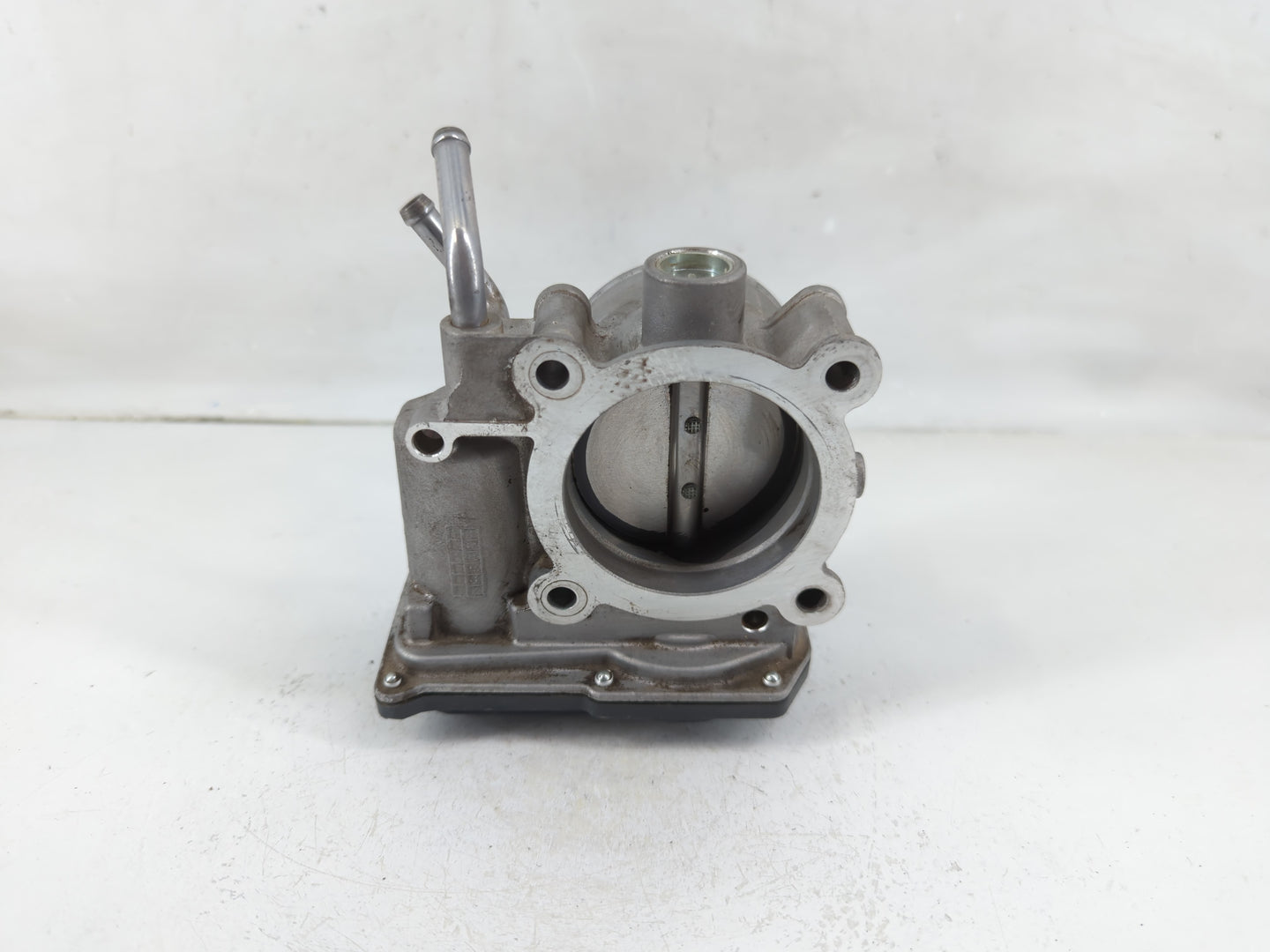 2011-2020 Hyundai Elantra Throttle Body P/N:35100-2E000 Fits Fits 2011 2012 2013 2014 2015 2016 2017 2018 2019 2020 2021 OEM