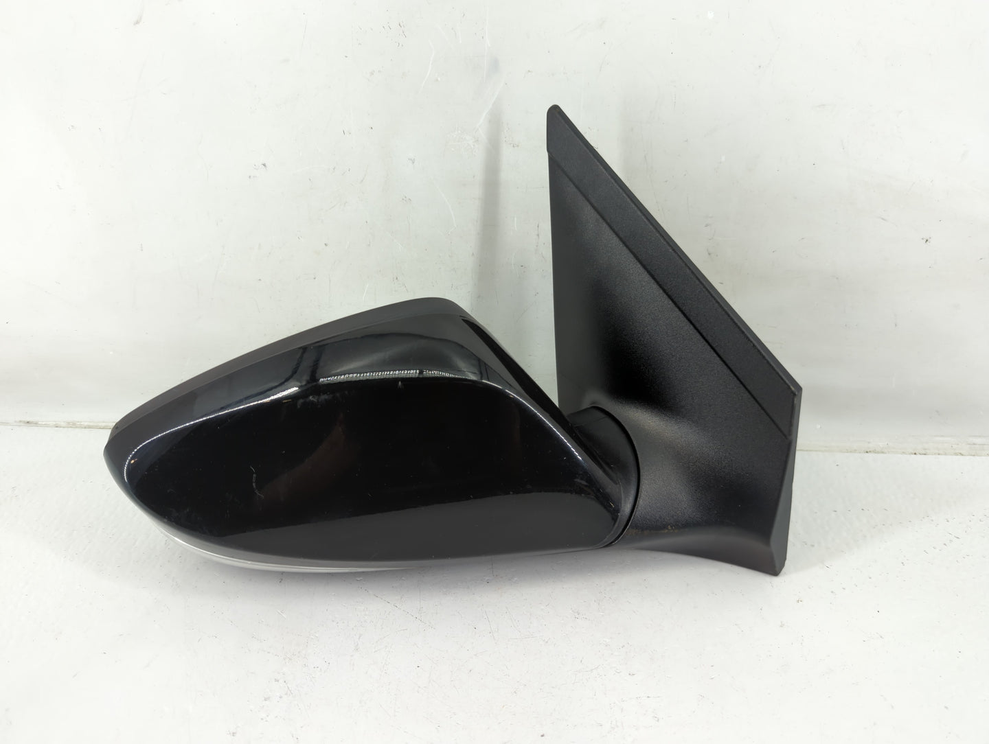 2013-2017 Hyundai Elantra Passenger Side View Mirror - Right Door Mirror OEM Used - Oemusedautoparts1.com