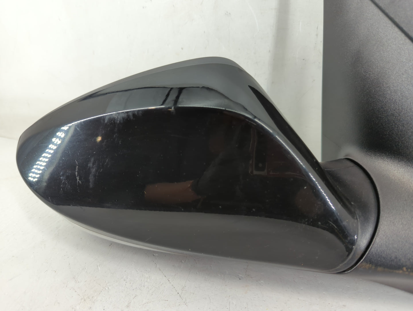 2013-2017 Hyundai Elantra Passenger Side View Mirror - Right Door Mirror OEM Used - Oemusedautoparts1.com
