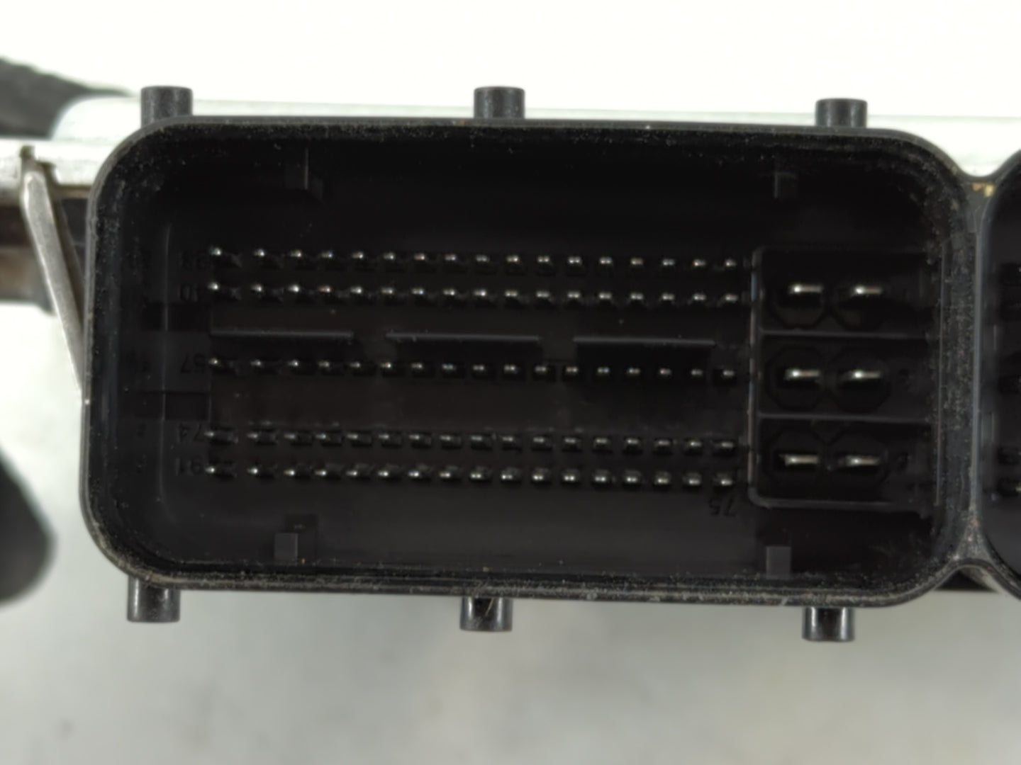 2013 Hyundai Elantra PCM Engine Control Computer ECU ECM PCU OEM P/N:39103-2EJB3 39102-2EJB3 Fits OEM Used Auto Parts - Oemu