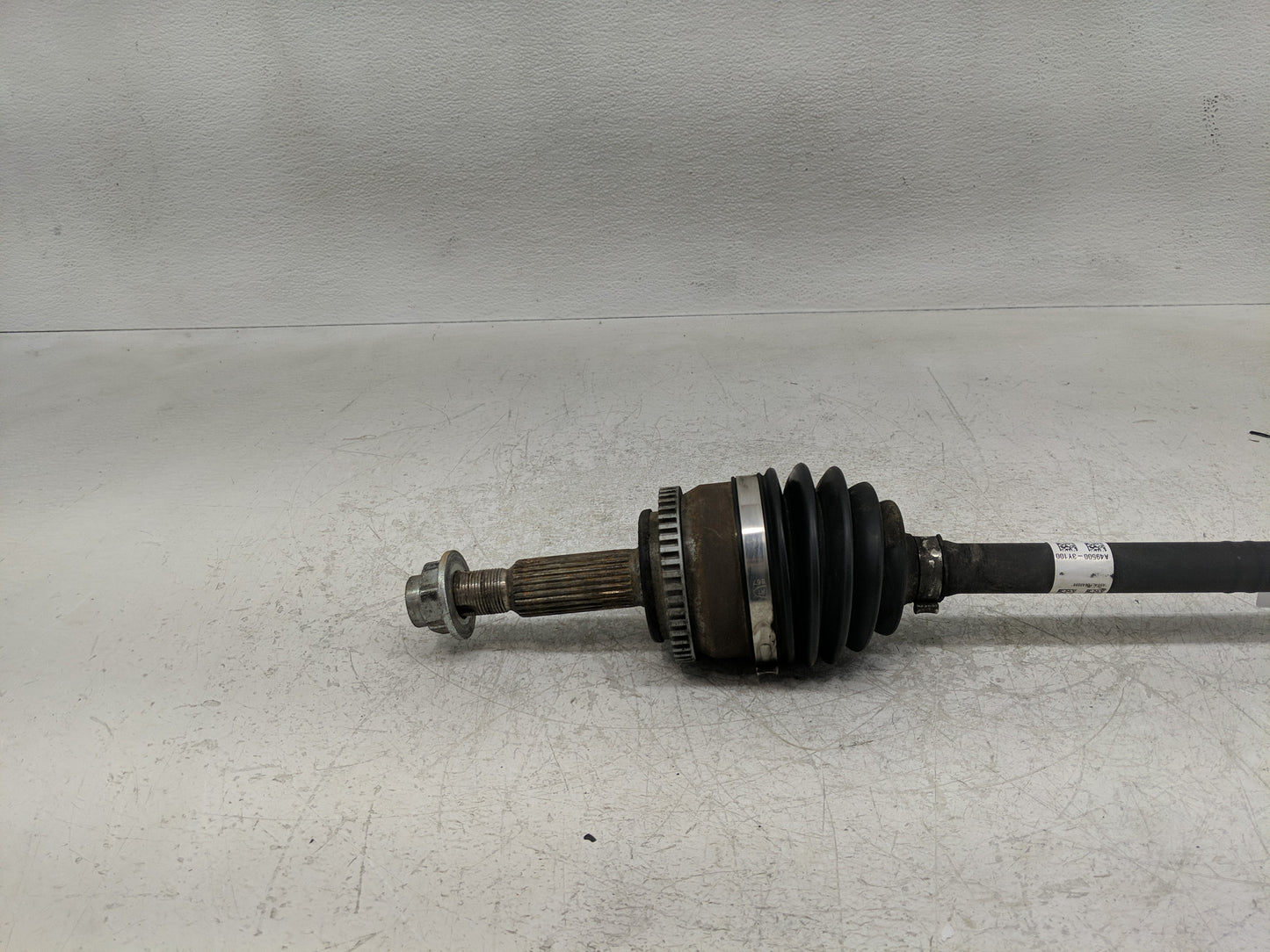 2011-2016 Hyundai Elantra Axle Shaft Front Driver Cv C/v - Oemusedautoparts1.com