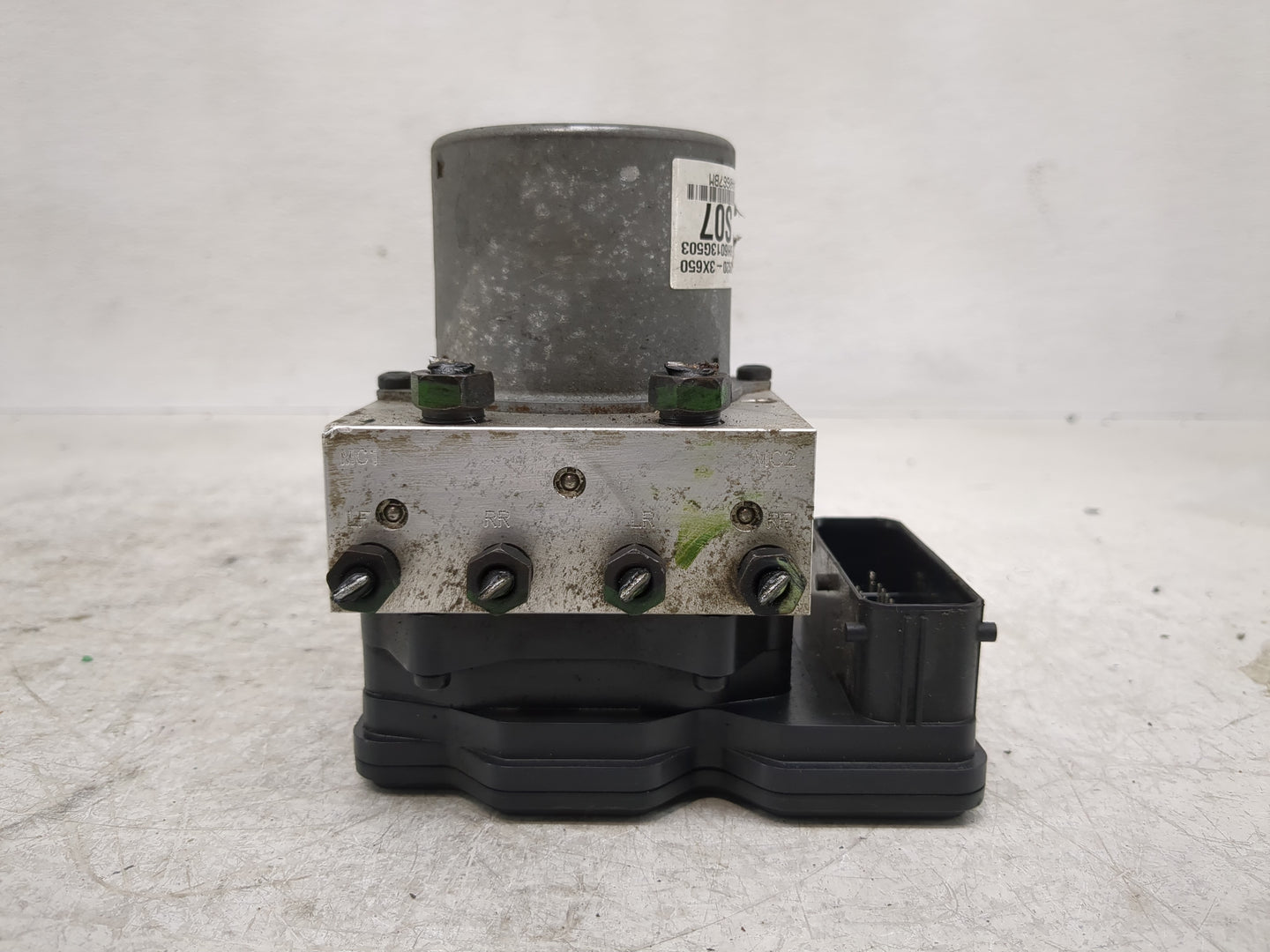2011-2013 Hyundai Elantra ABS Pump Control Module Replacement P/N:BE6003G506 Fits Fits 2011 2012 2013 OEM Used Auto Parts - 