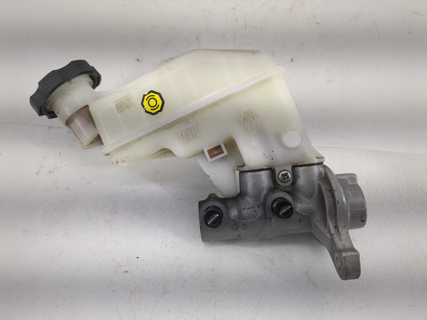 2011-2016 Hyundai Elantra Brake Master Cylinder - Oemusedautoparts1.com
