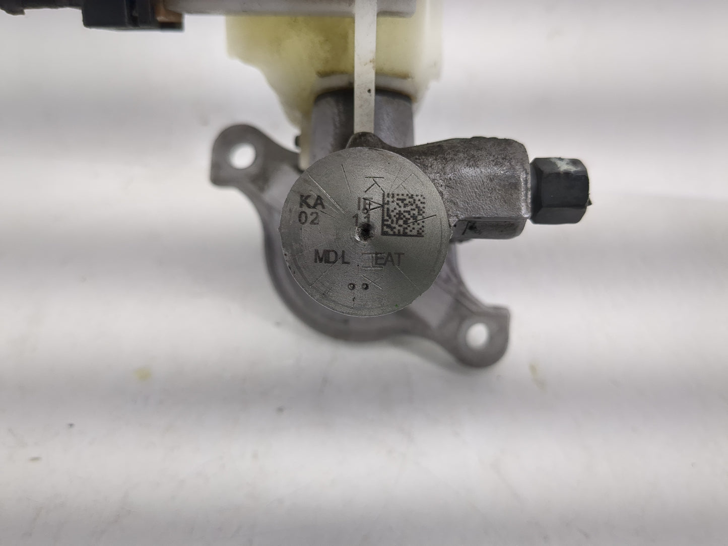 2011-2016 Hyundai Elantra Brake Master Cylinder - Oemusedautoparts1.com