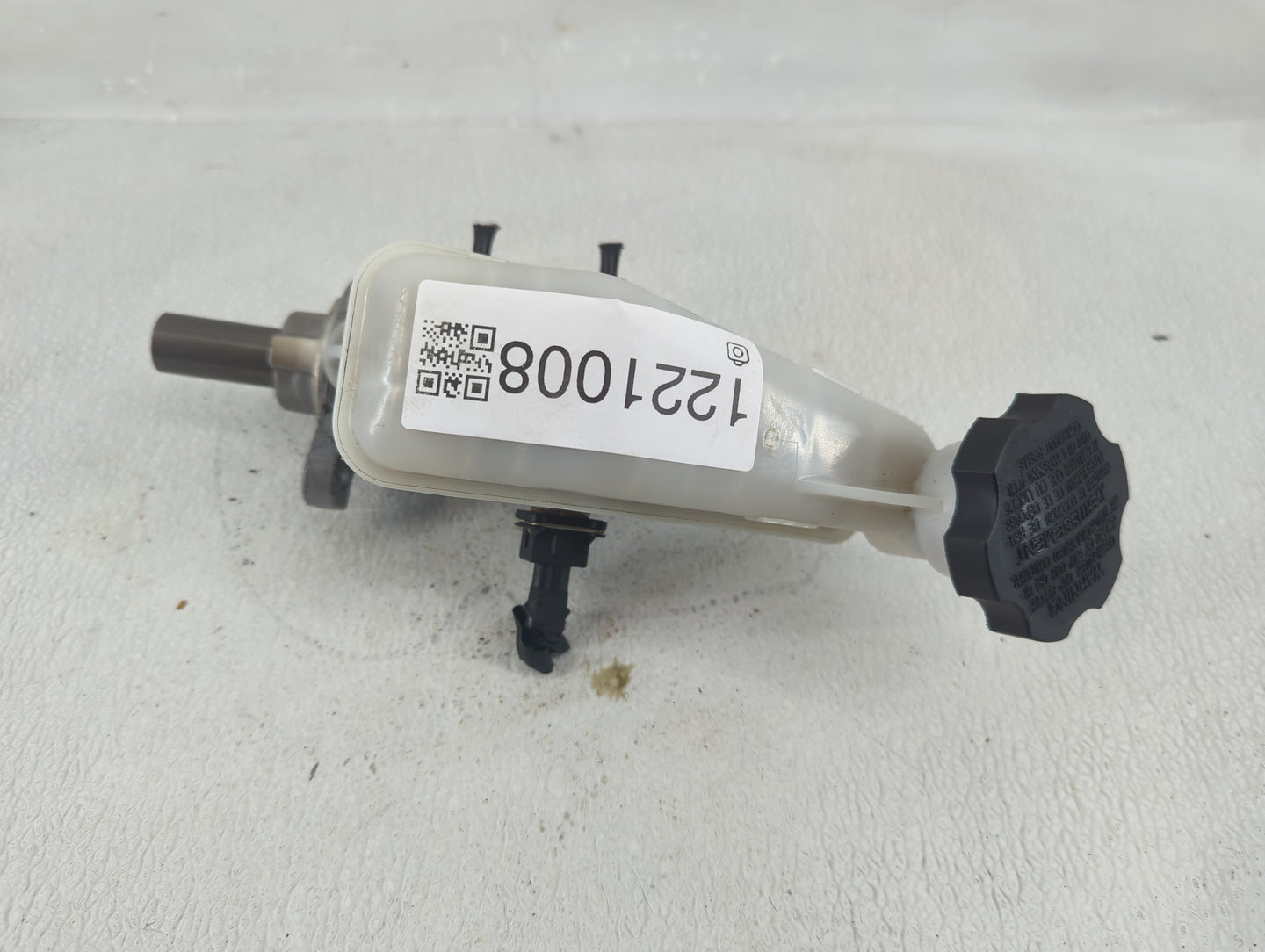 2011-2016 Hyundai Elantra Brake Master Cylinder 1221008 - Oemusedautoparts1.com