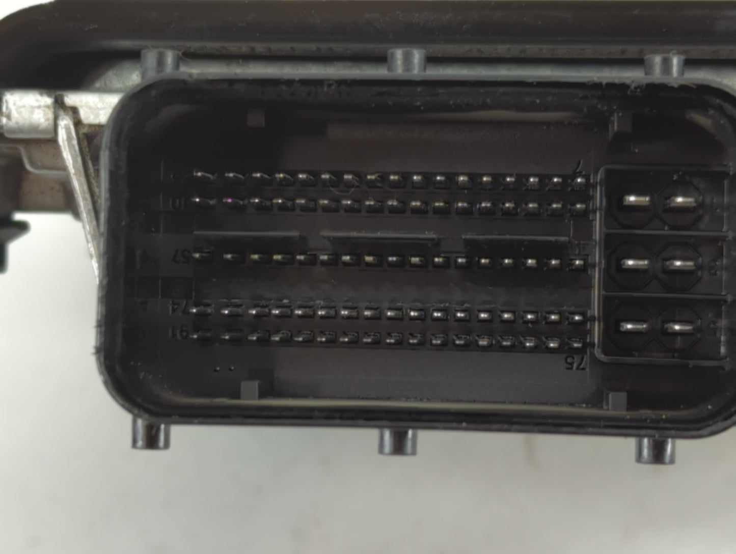 2013 Hyundai Elantra PCM Engine Control Computer ECU ECM PCU OEM P/N:5WY4Y52D 39102-2EMN3 Fits OEM Used Auto Parts - Oemused