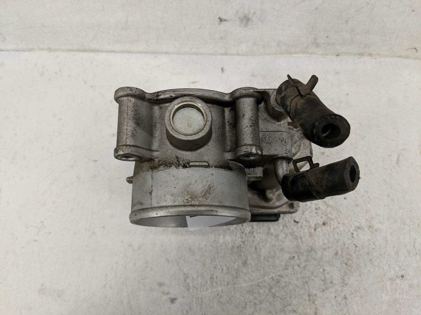 2011-2020 Hyundai Elantra Throttle Body P/N:35100-2E000 Fits Fits 2011 2012 2013 2014 2015 2016 2017 2018 2019 2020 2021 OEM