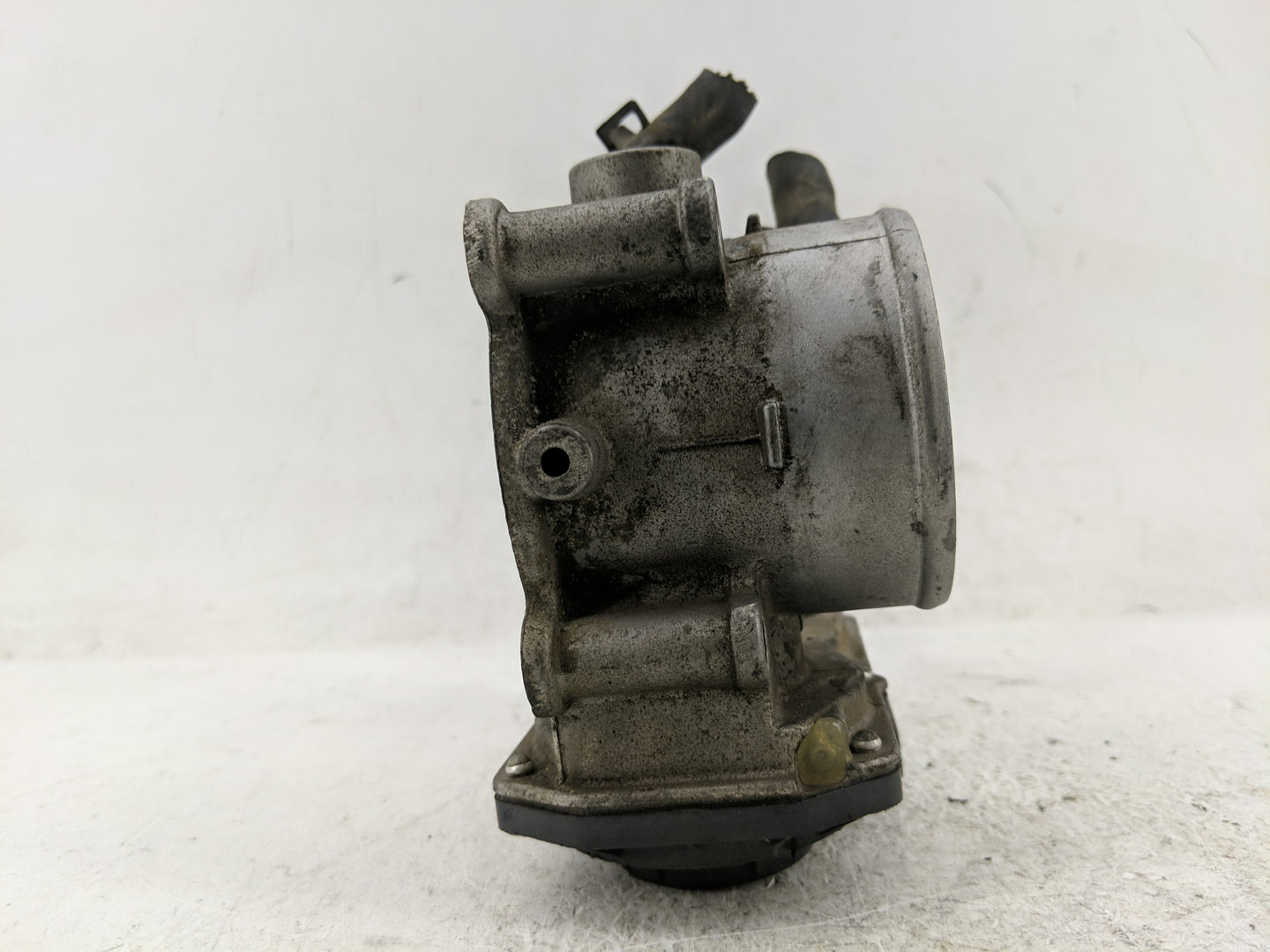 2011-2020 Hyundai Elantra Throttle Body P/N:35100-2E000 Fits Fits 2011 2012 2013 2014 2015 2016 2017 2018 2019 2020 2021 OEM