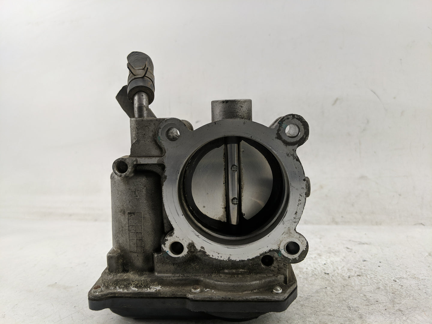 2011-2020 Hyundai Elantra Throttle Body P/N:35100-2E000 Fits Fits 2011 2012 2013 2014 2015 2016 2017 2018 2019 2020 2021 OEM