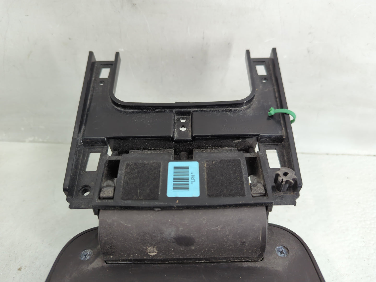 2013 Hyundai Elantra Center Console Armrest Cover Lid P/N:84622-3X000 Fits OEM Used Auto Parts - Oemusedautoparts1.com