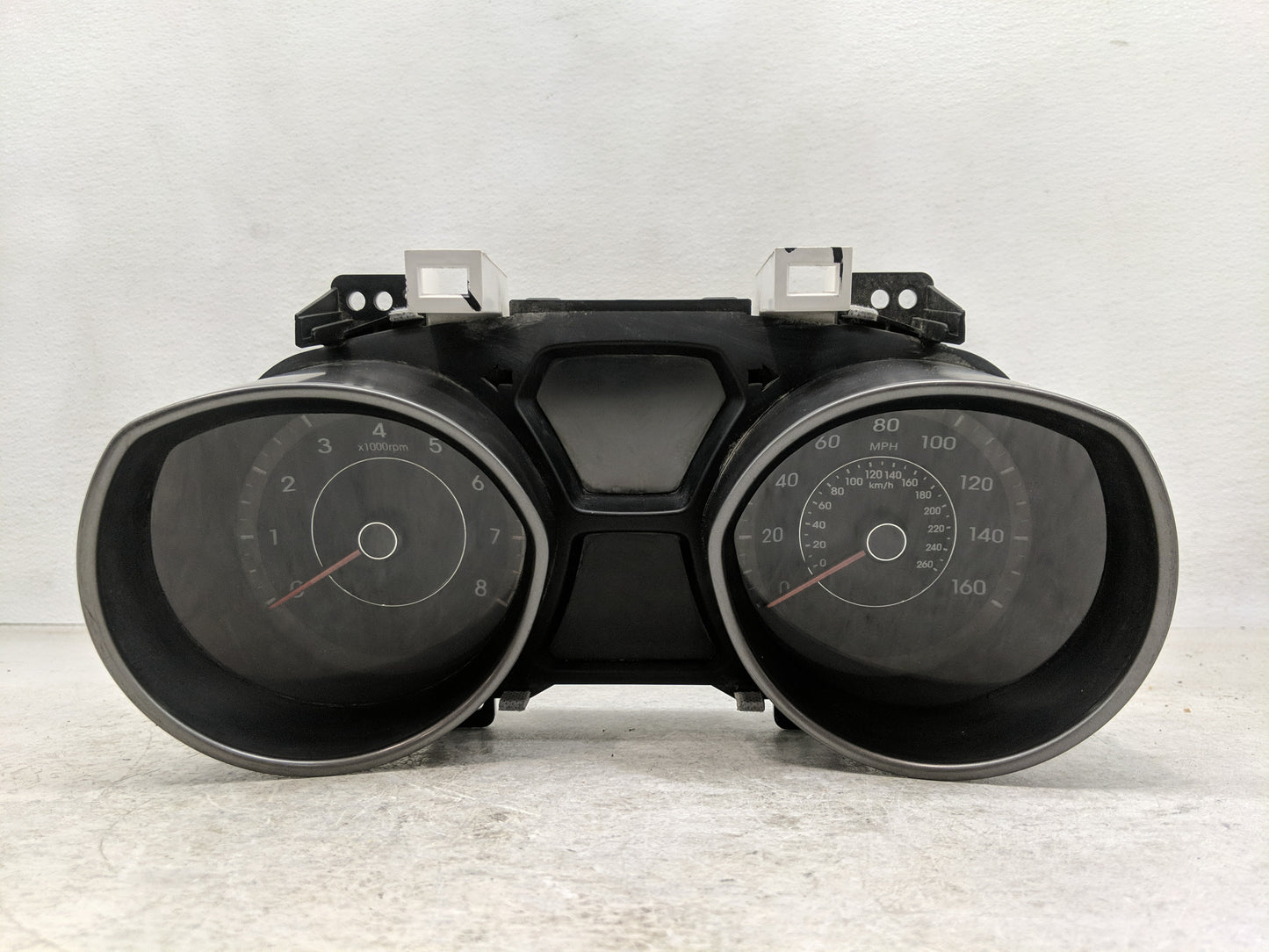 2013 Hyundai Elantra Instrument Cluster Speedometer Gauges P/N:94001-3Y520 Fits OEM Used Auto Parts - Oemusedautoparts1.com