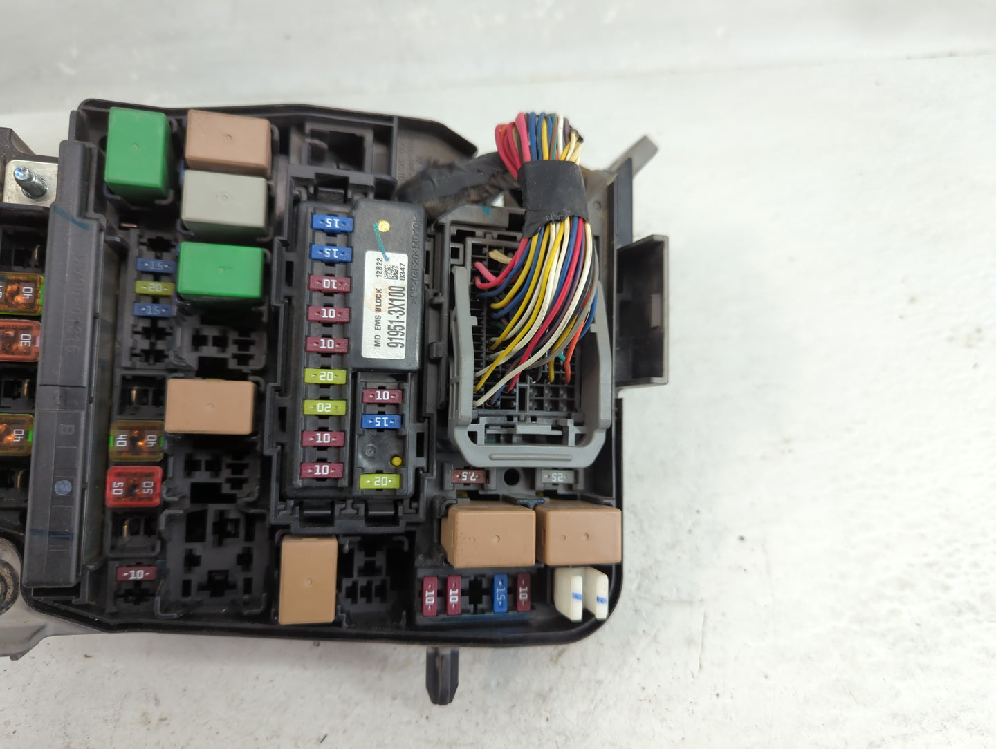 2011-2013 Hyundai Elantra Fusebox Fuse Box Panel Relay Module P/N:91950-3X711 91951-3X100 Fits Fits 2011 2012 2013 OEM Used 