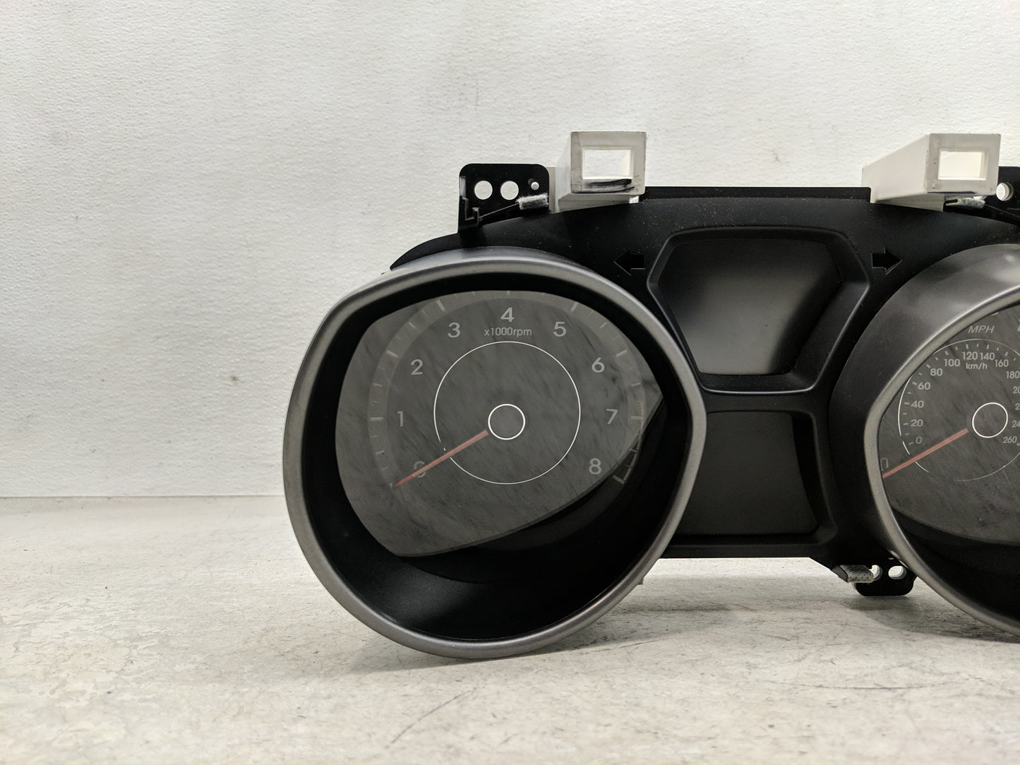 2013 Hyundai Elantra Instrument Cluster Speedometer Gauges P/N:94001-3Y520 Fits OEM Used Auto Parts - Oemusedautoparts1.com