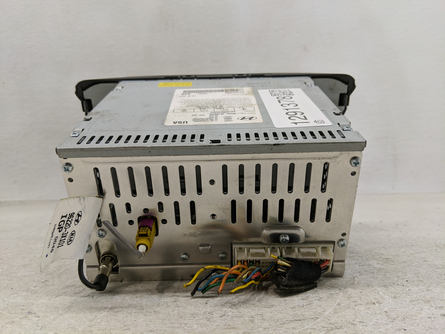 2013 Hyundai Elantra Radio AM FM Cd Player Receiver Replacement P/N:96170-3X165RA5 Fits OEM Used Auto Parts - Oemusedautopar