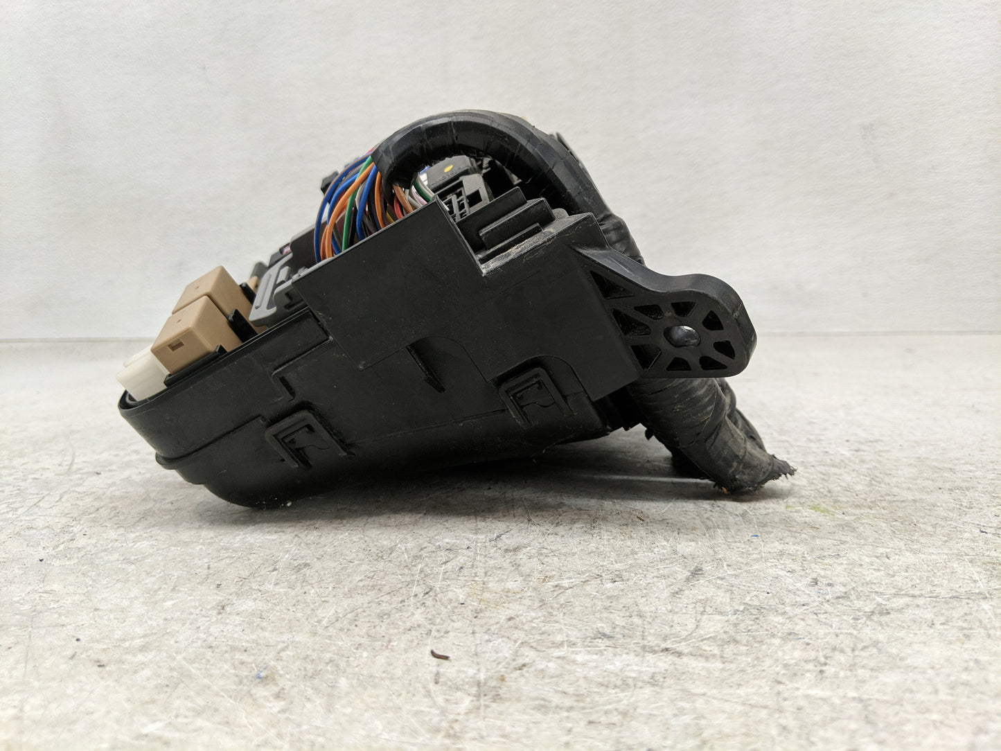 2011-2013 Hyundai Elantra Fusebox Fuse Box Panel Relay Module P/N:91951-3X100 91205 3X224 Fits Fits 2011 2012 2013 OEM Used 