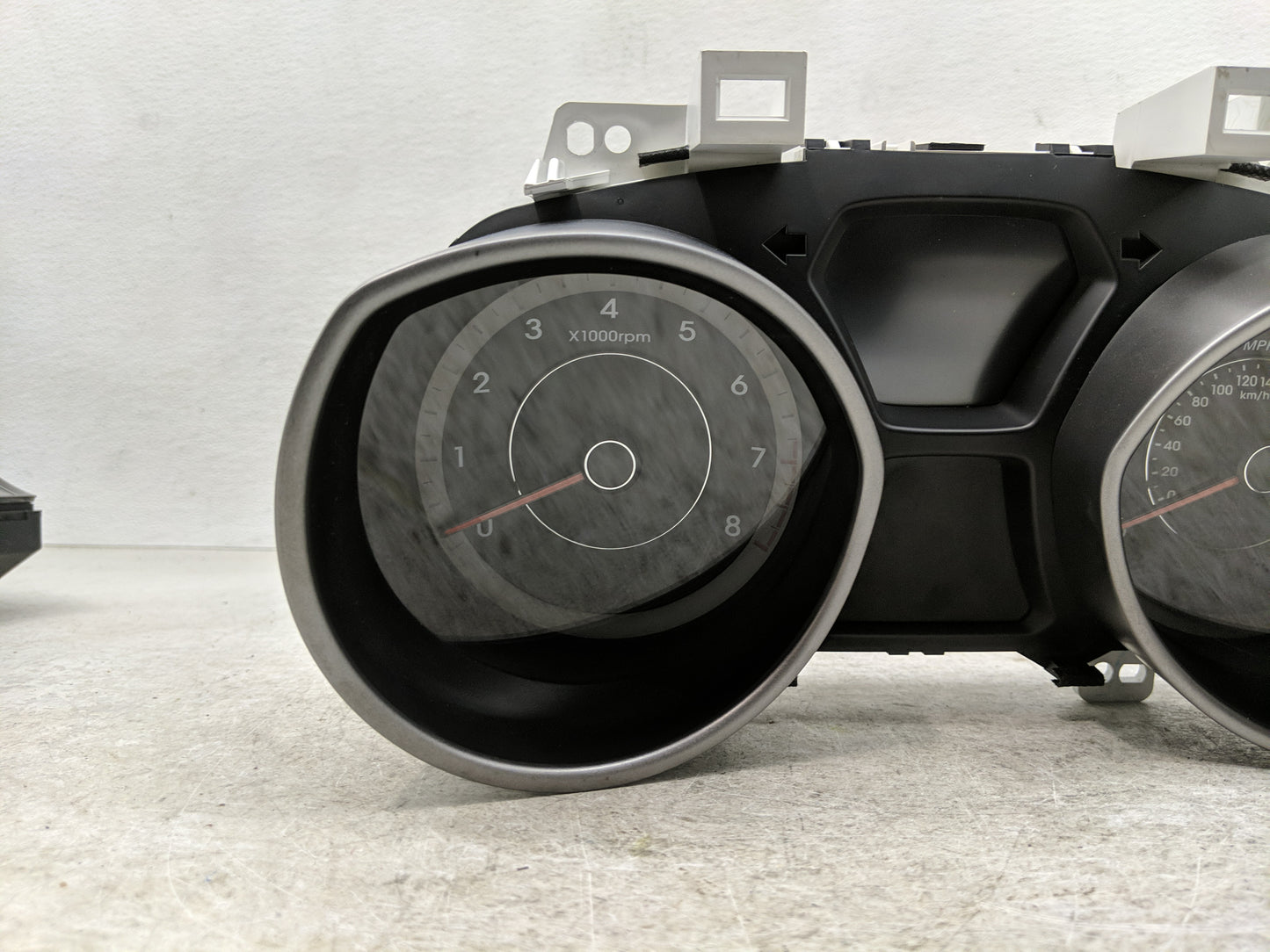 2013 Hyundai Elantra Instrument Cluster Speedometer Gauges P/N:11002-285200H 94001-3X275 Fits OEM Used Auto Parts - Oemuseda