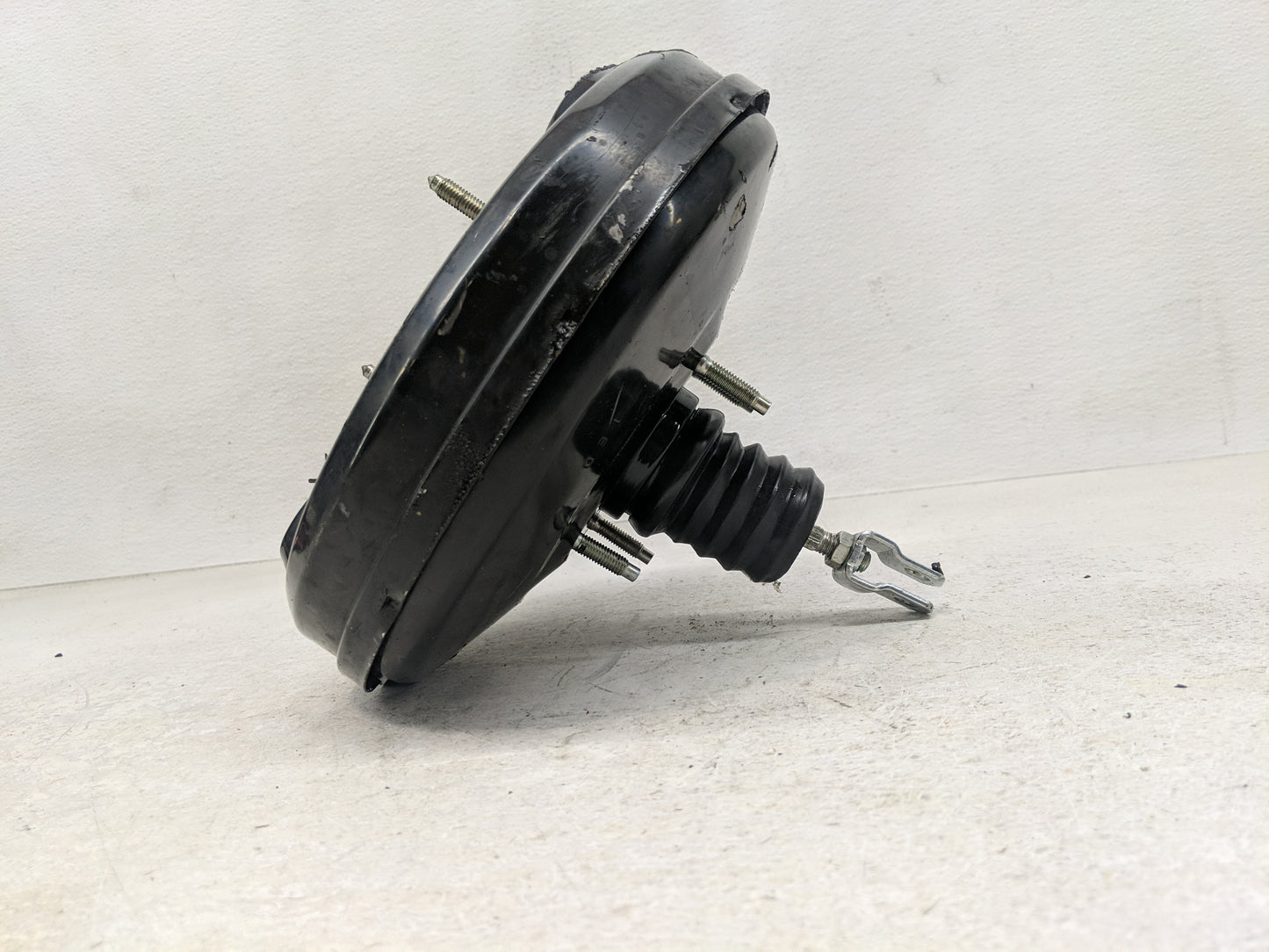2011-2016 Hyundai Elantra Power Brake Booster Oem - Oemusedautoparts1.com