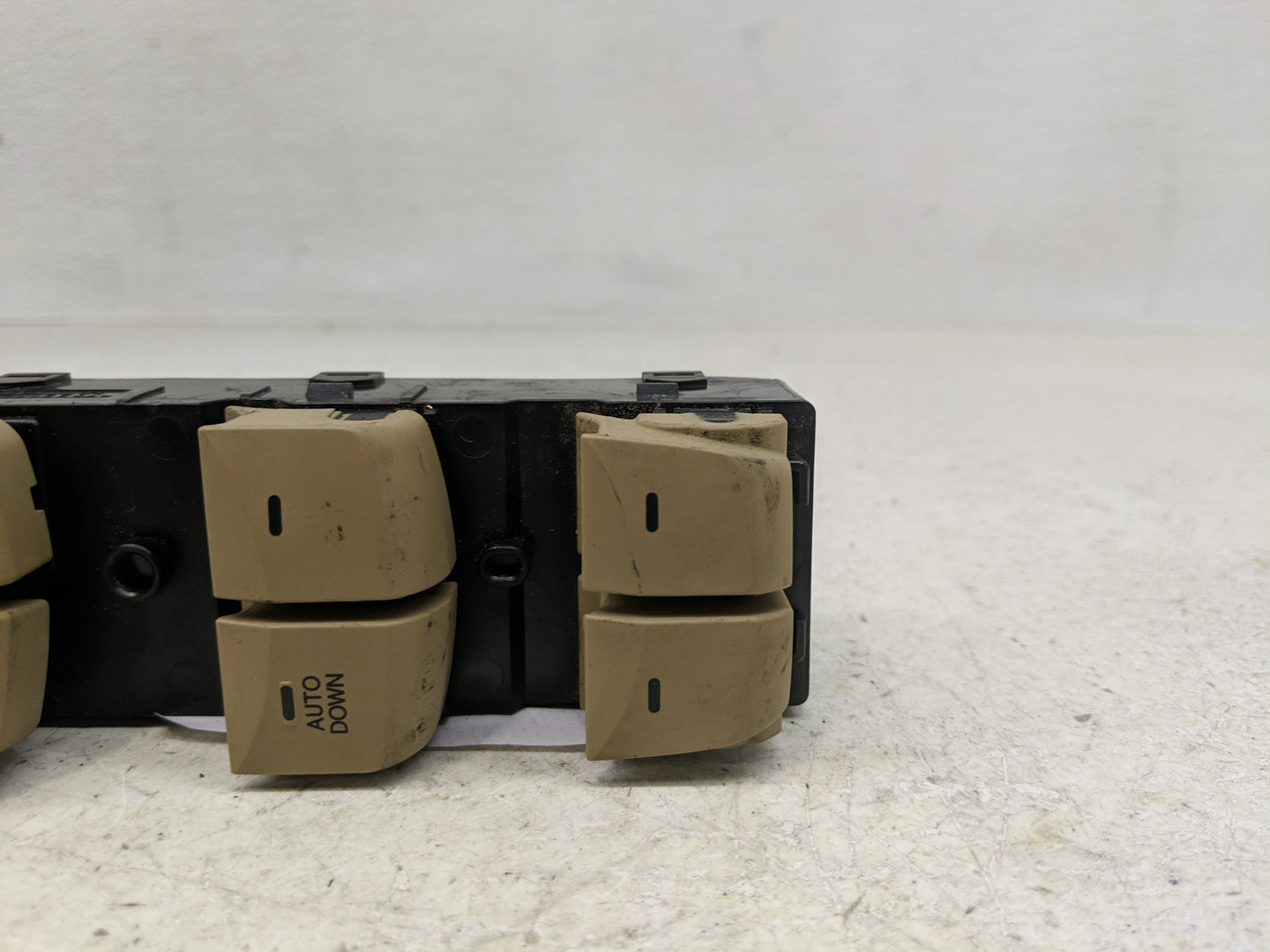 2013-2017 Hyundai Elantra Master Power Window Switch Replacement Driver Side Left P/N:93570-3X030YDA Fits OEM Used Auto Part