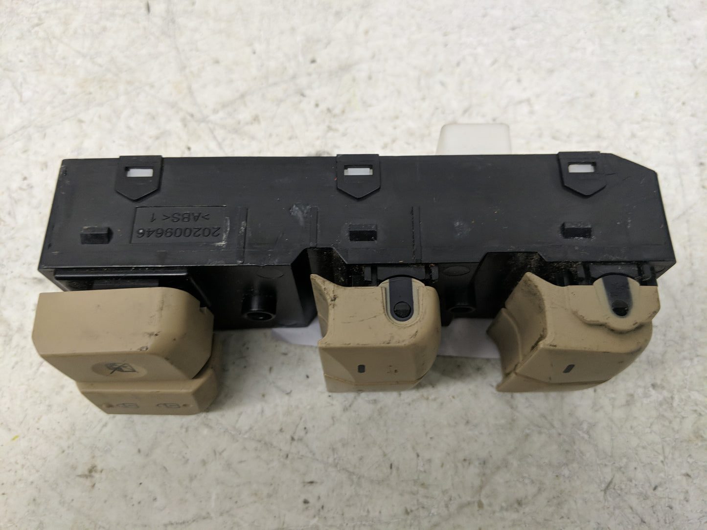 2013-2017 Hyundai Elantra Master Power Window Switch Replacement Driver Side Left P/N:93570-3X030YDA Fits OEM Used Auto Part