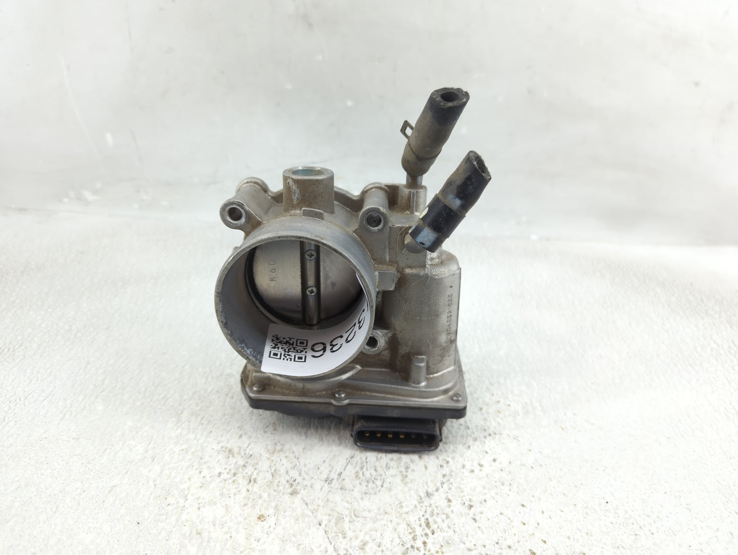 2011-2020 Hyundai Elantra Throttle Body P/N:35100-2E000 Fits Fits 2011 2012 2013 2014 2015 2016 2017 2018 2019 2020 2021 OEM
