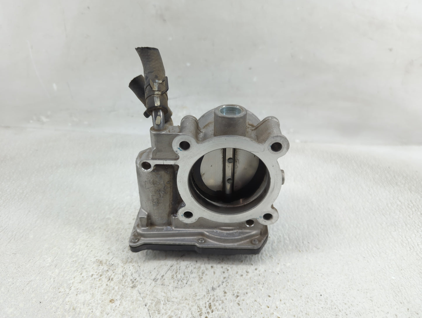 2011-2020 Hyundai Elantra Throttle Body P/N:35100-2E000 Fits Fits 2011 2012 2013 2014 2015 2016 2017 2018 2019 2020 2021 OEM