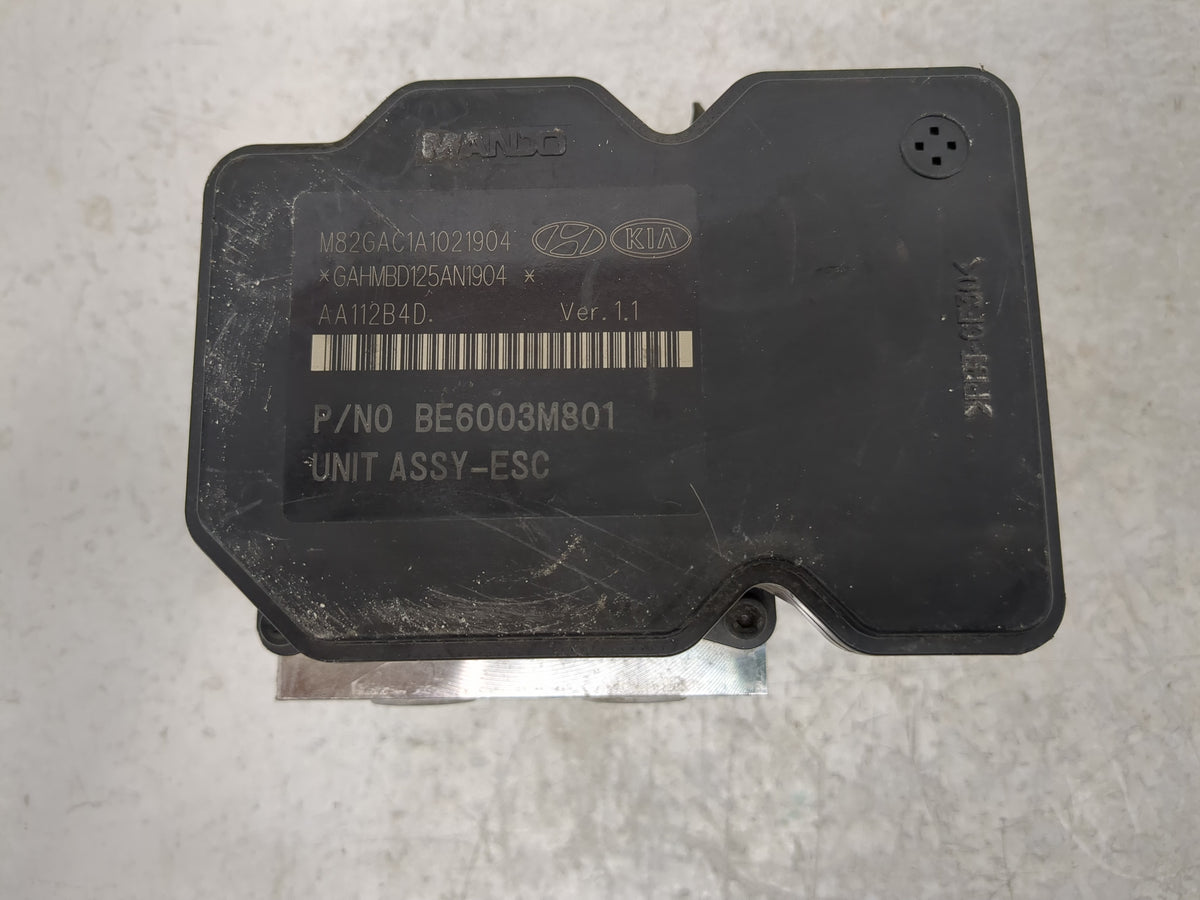 2013 Hyundai Elantra Anti-Lock Brake ABS Pump Module Actuator OEM P/N:58920-3X660 Fits OEM Used Auto Parts - Oemusedautopart