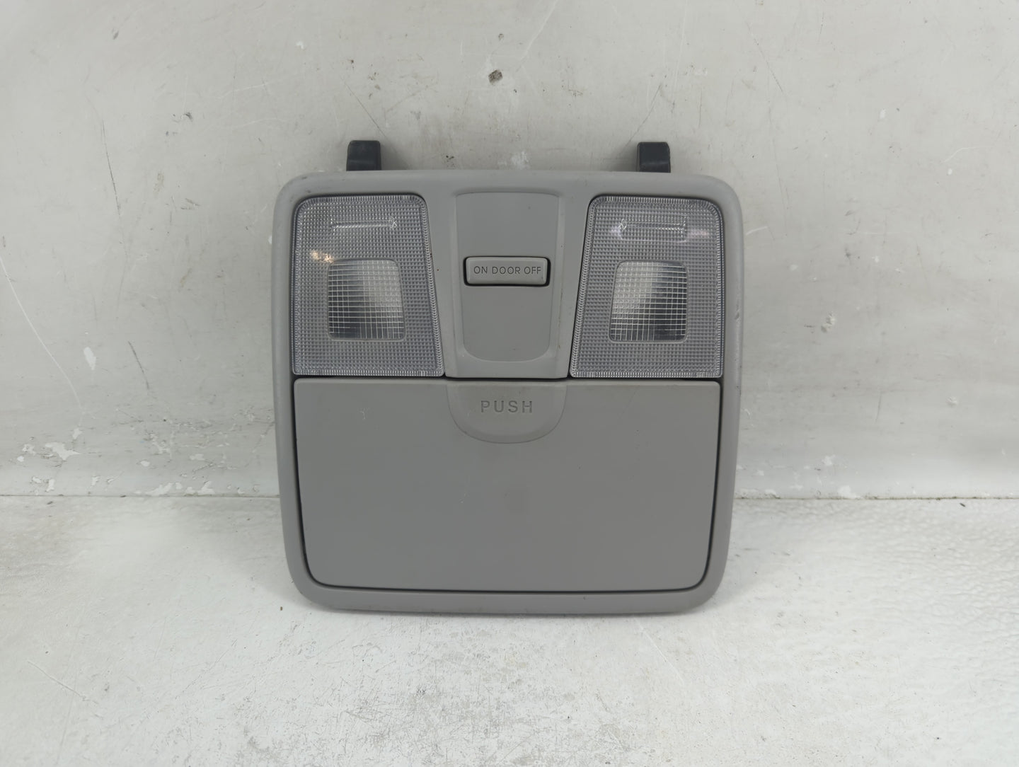 2013 Hyundai Elantra Overhead Roof Console - Oemusedautoparts1.com
