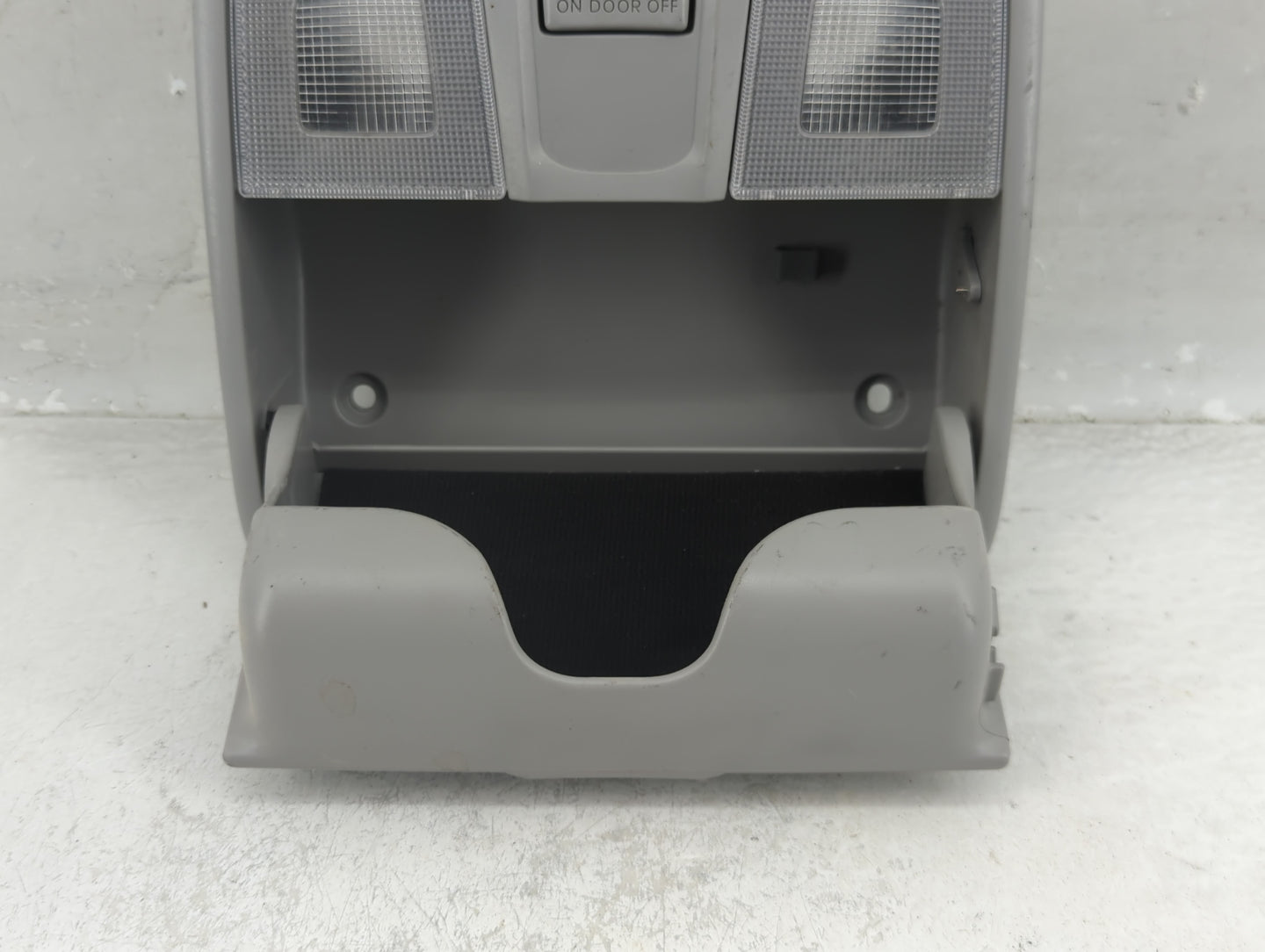 2013 Hyundai Elantra Overhead Roof Console - Oemusedautoparts1.com