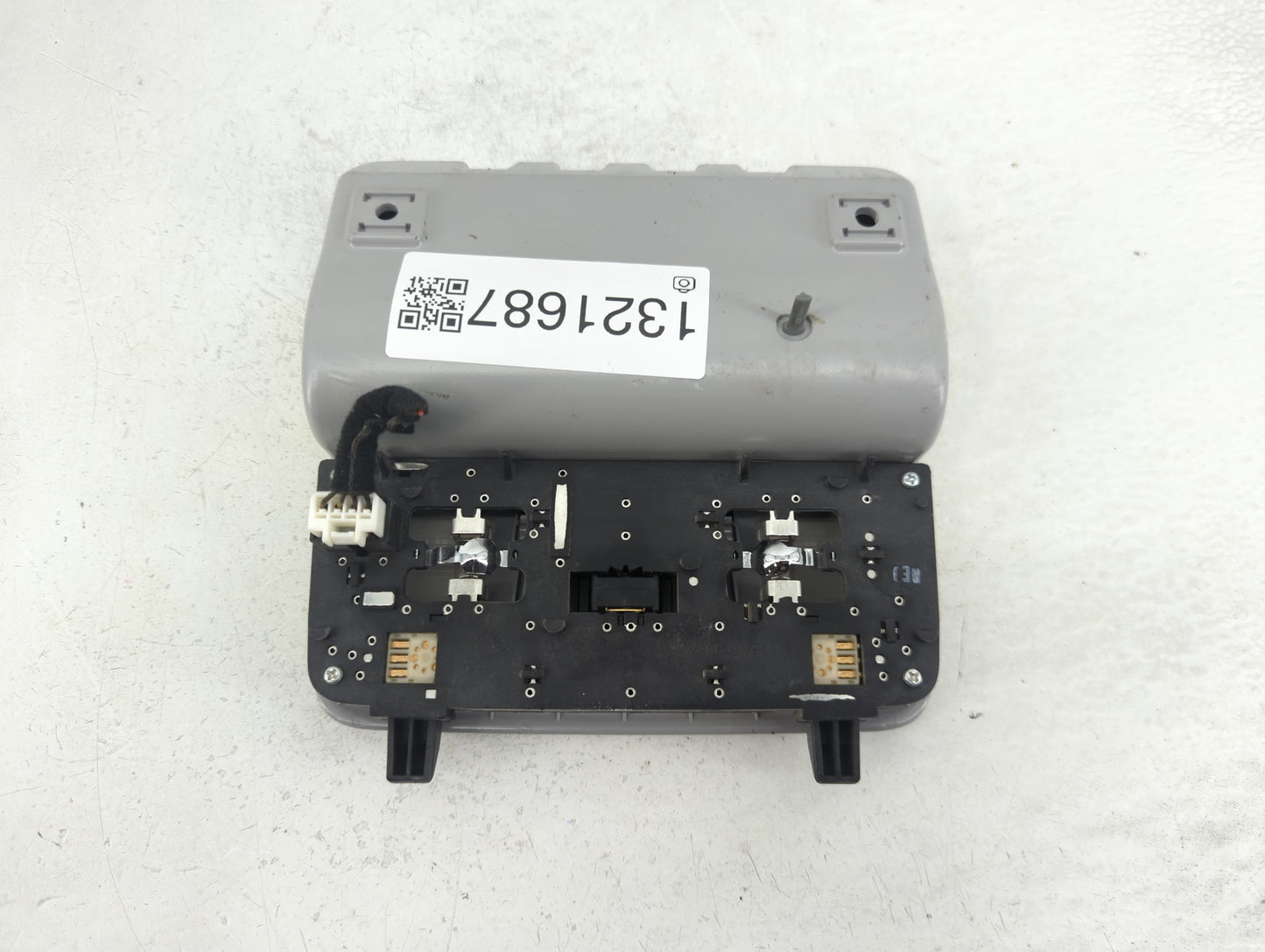 2013 Hyundai Elantra Overhead Roof Console - Oemusedautoparts1.com