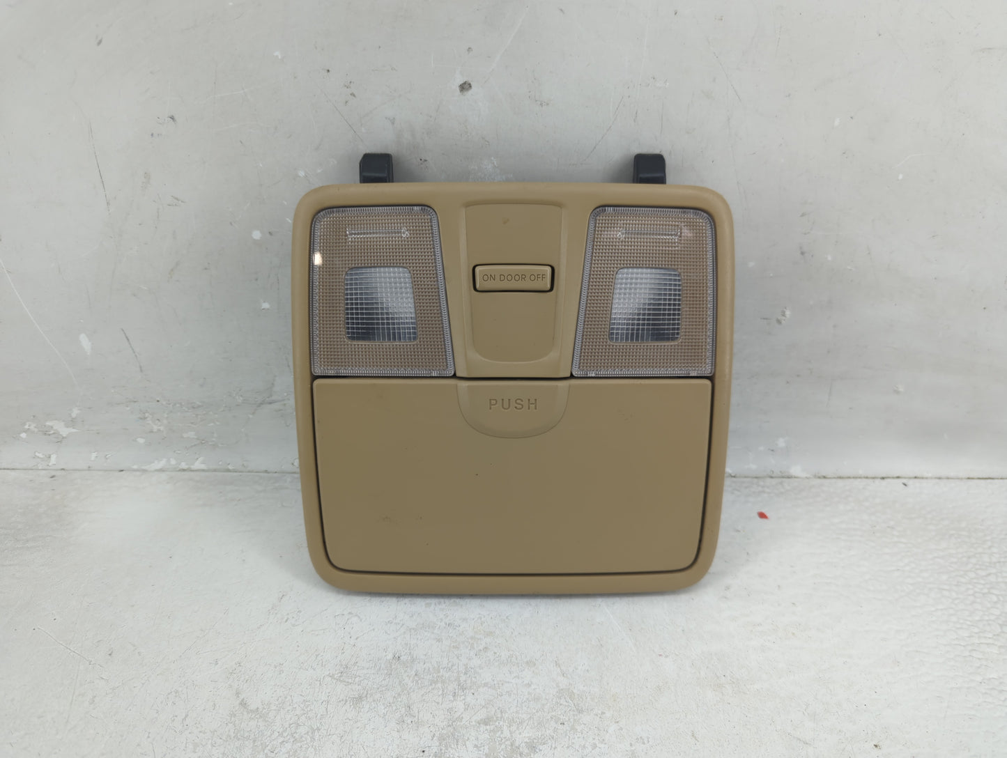 2013 Hyundai Elantra Overhead Roof Console - Oemusedautoparts1.com