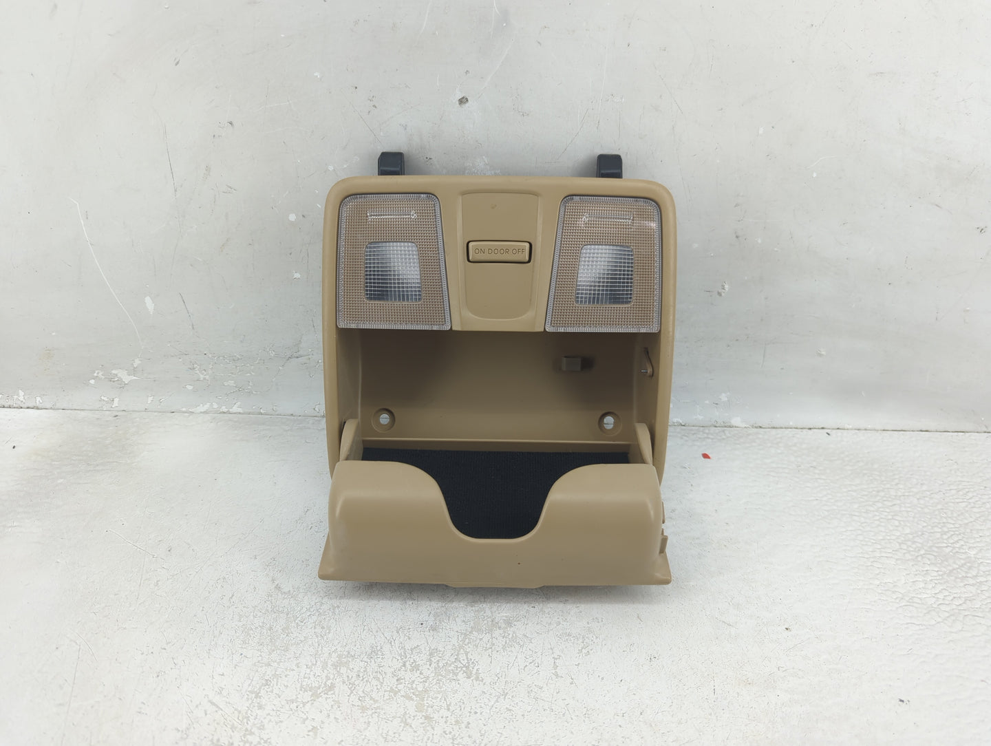 2013 Hyundai Elantra Overhead Roof Console - Oemusedautoparts1.com